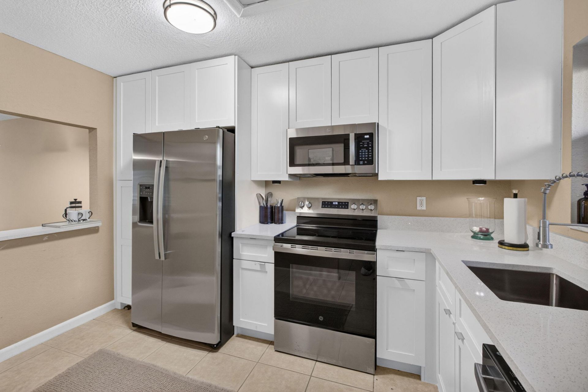120 Sparrow Drive, Unit 304, Royal Palm Beach, FL 33411 Photo