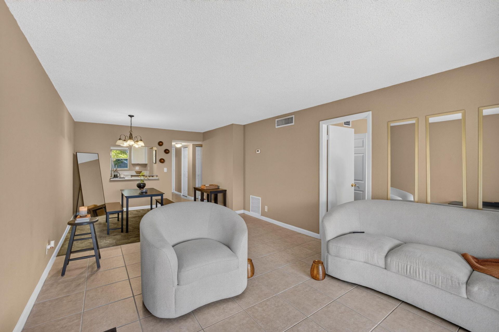 120 Sparrow Drive, Unit 304, Royal Palm Beach, FL 33411 Photo