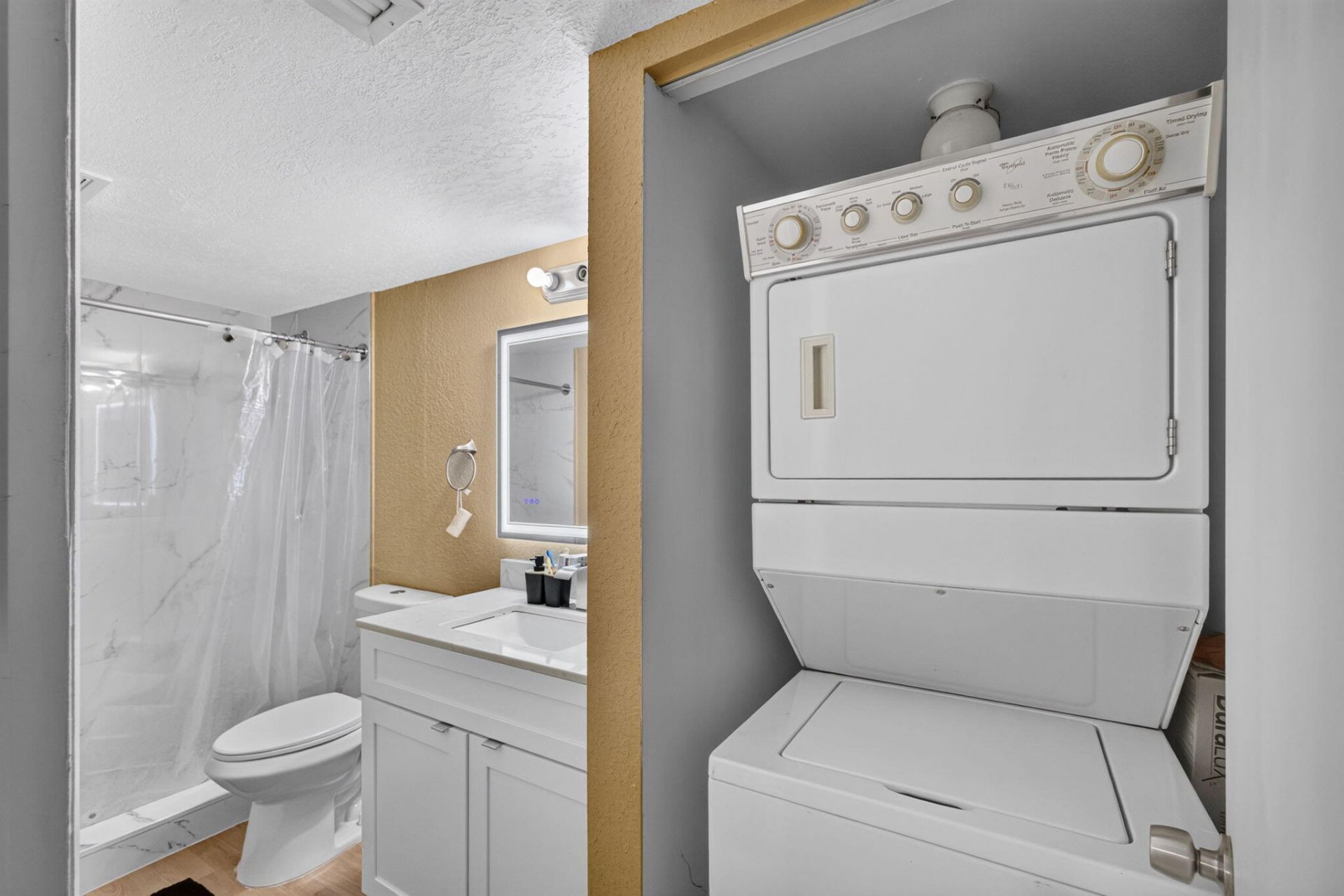 120 Sparrow Drive, Unit 304, Royal Palm Beach, FL 33411 Photo
