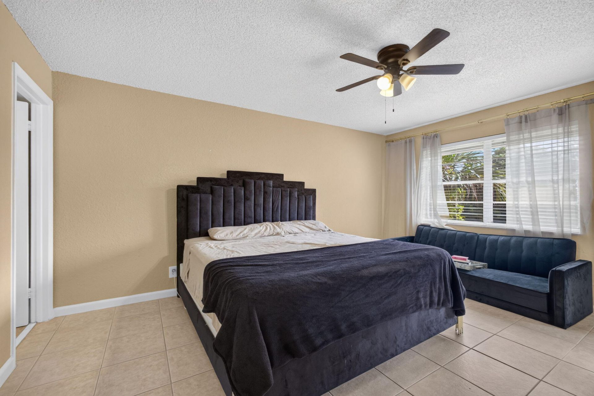 120 Sparrow Drive, Unit 304, Royal Palm Beach, FL 33411 Photo