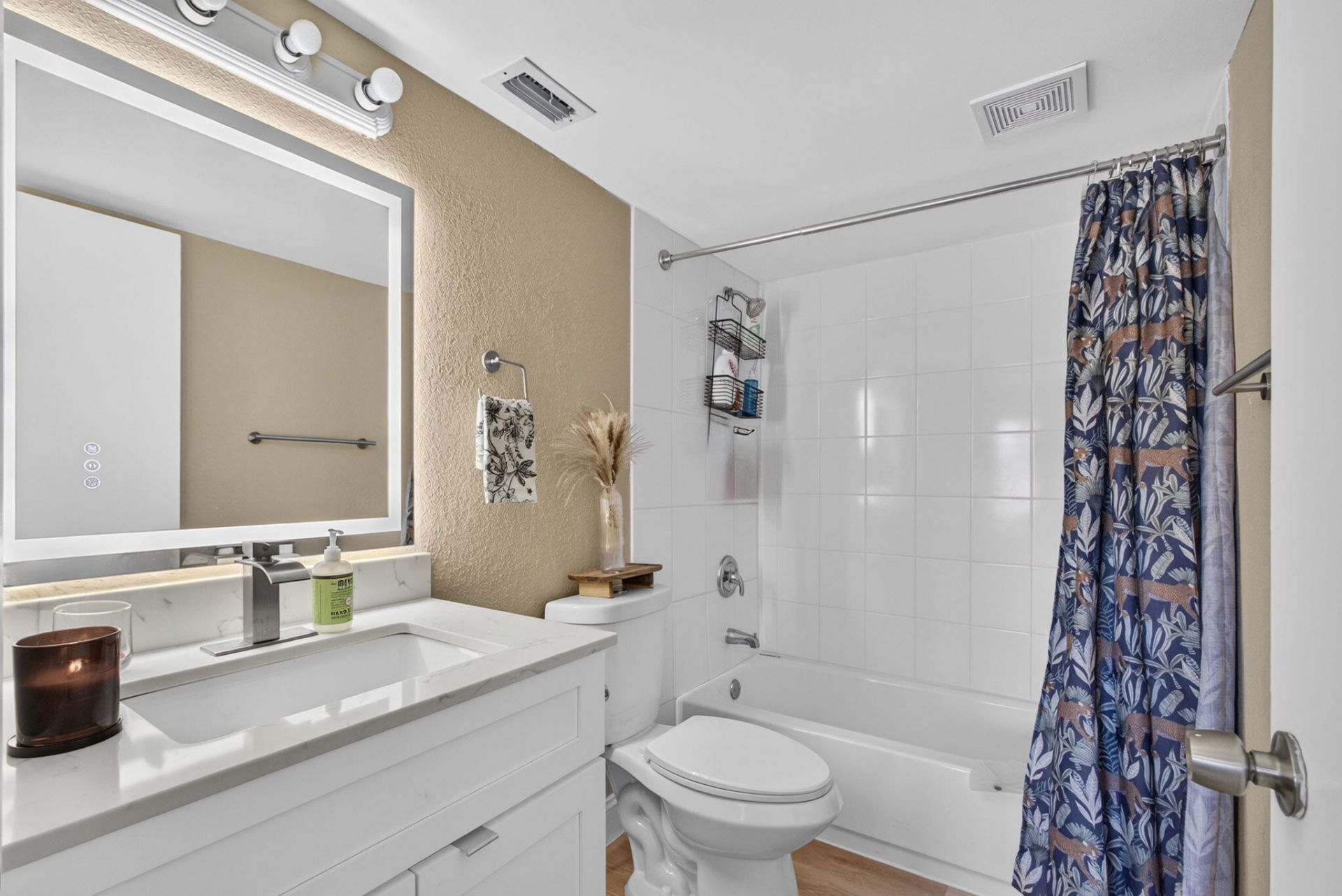 120 Sparrow Drive, Unit 304, Royal Palm Beach, FL 33411 Photo