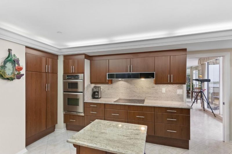100 Lakeshore Drive, Unit 754, North Palm Beach, FL 33408 Photo
