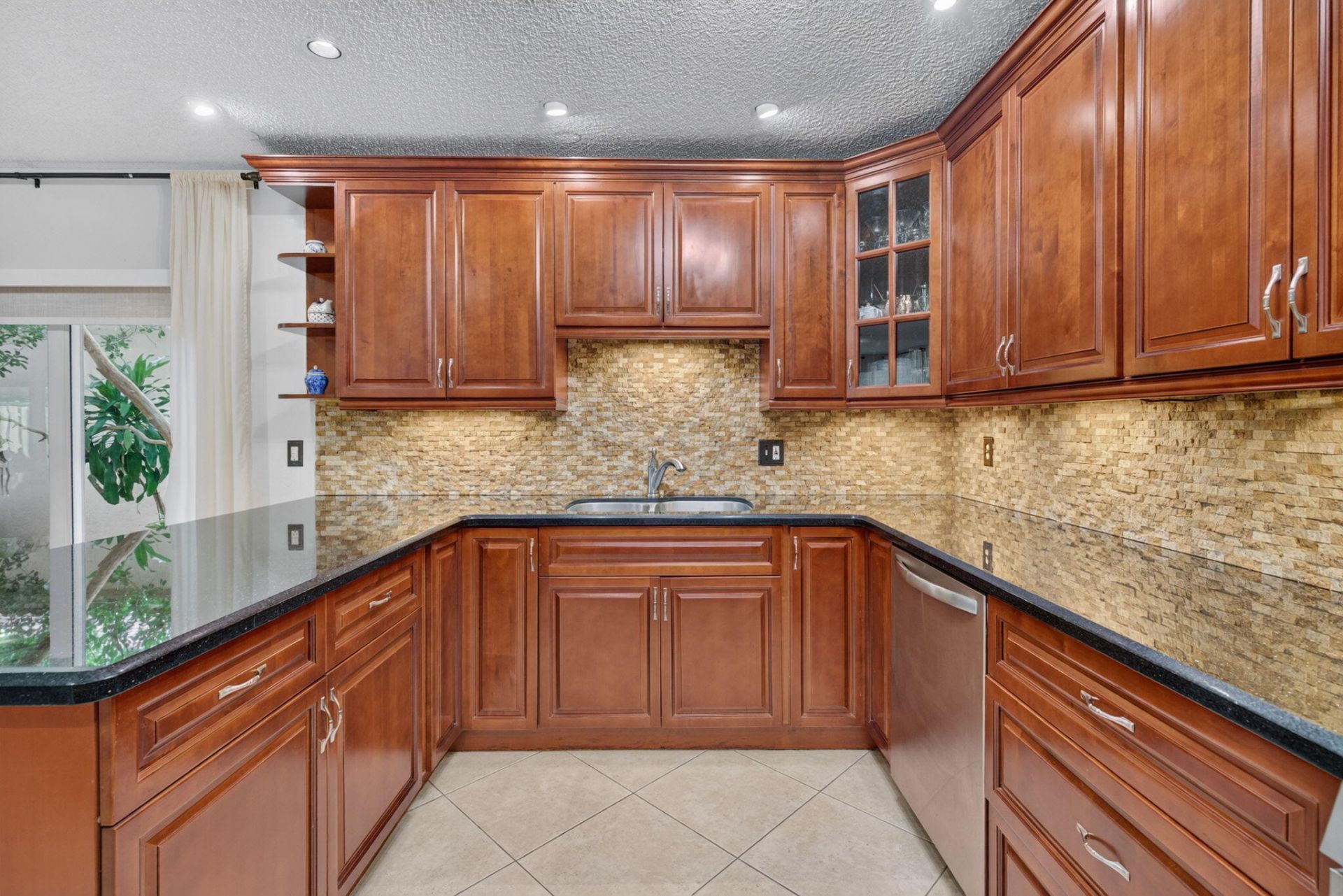 10531 NW 11th Court, Plantation, FL 33322 Photo