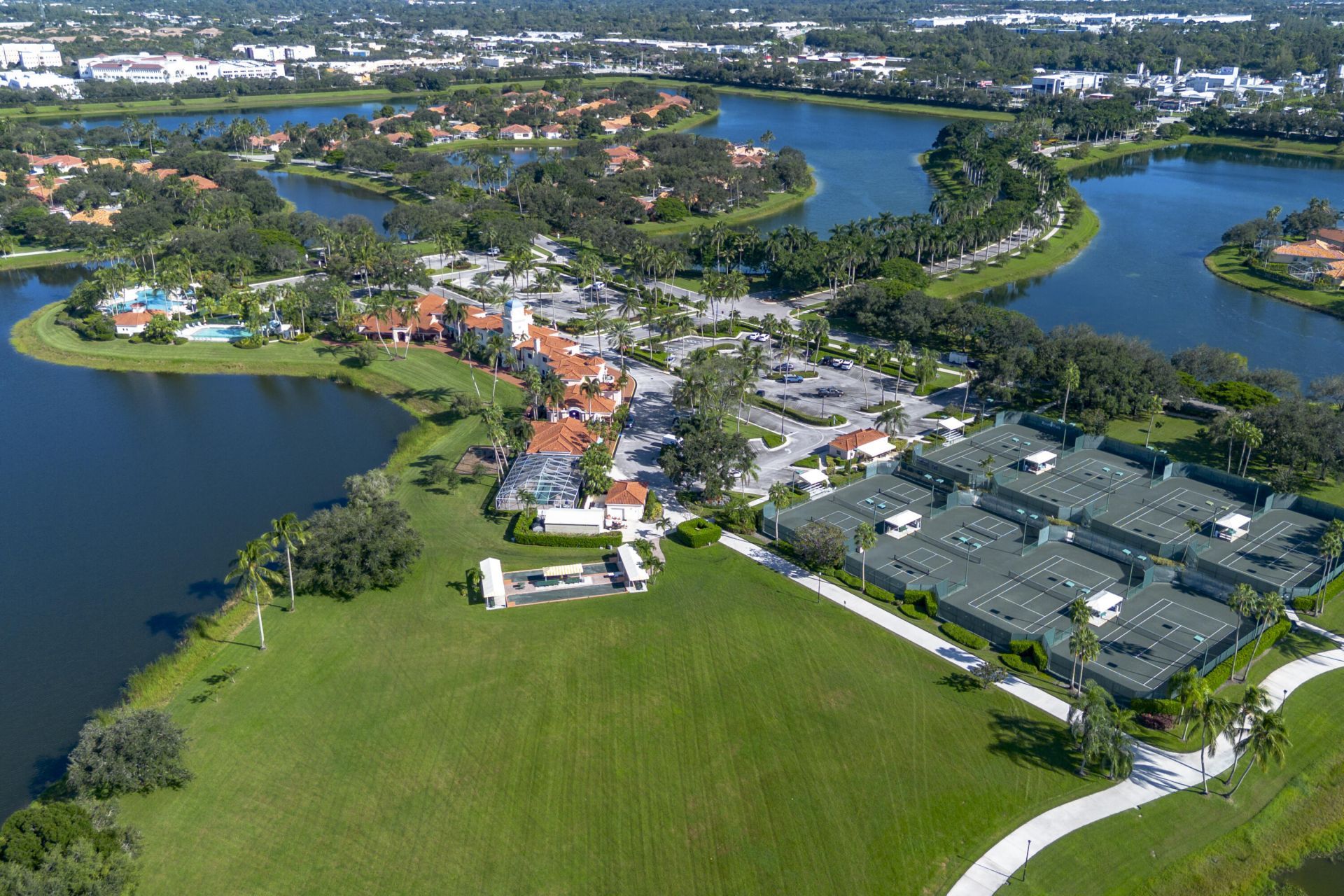 2136 Tigris Drive, West Palm Beach, FL 33411 Photo