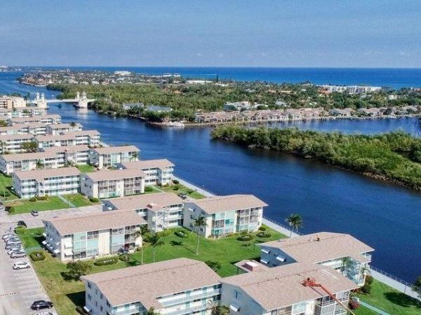 350 Horizons E, Unit 106, Boynton Beach, FL 33435
