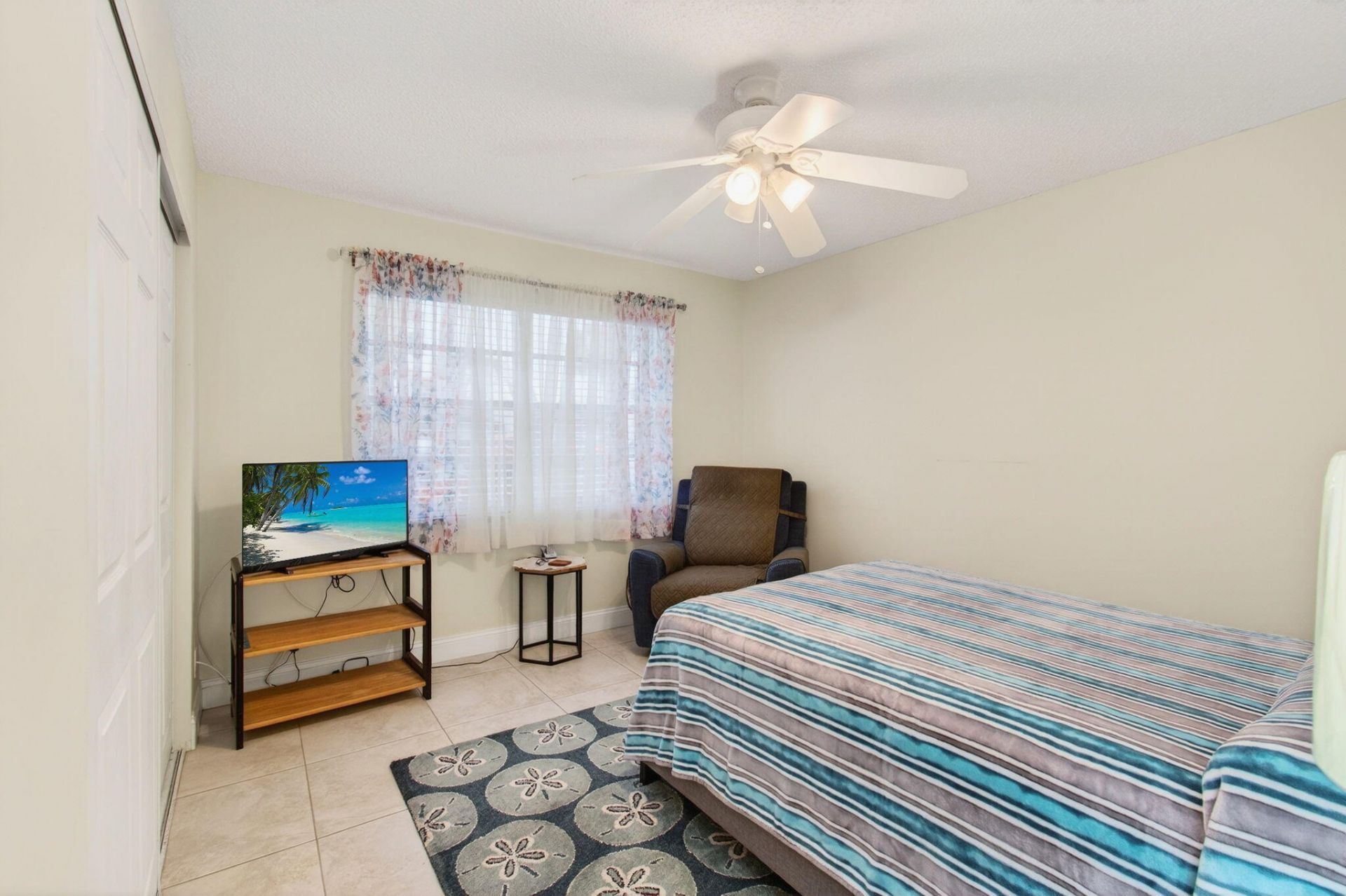 136 Lake Rebecca Drive, West Palm Beach, FL 33411 Photo