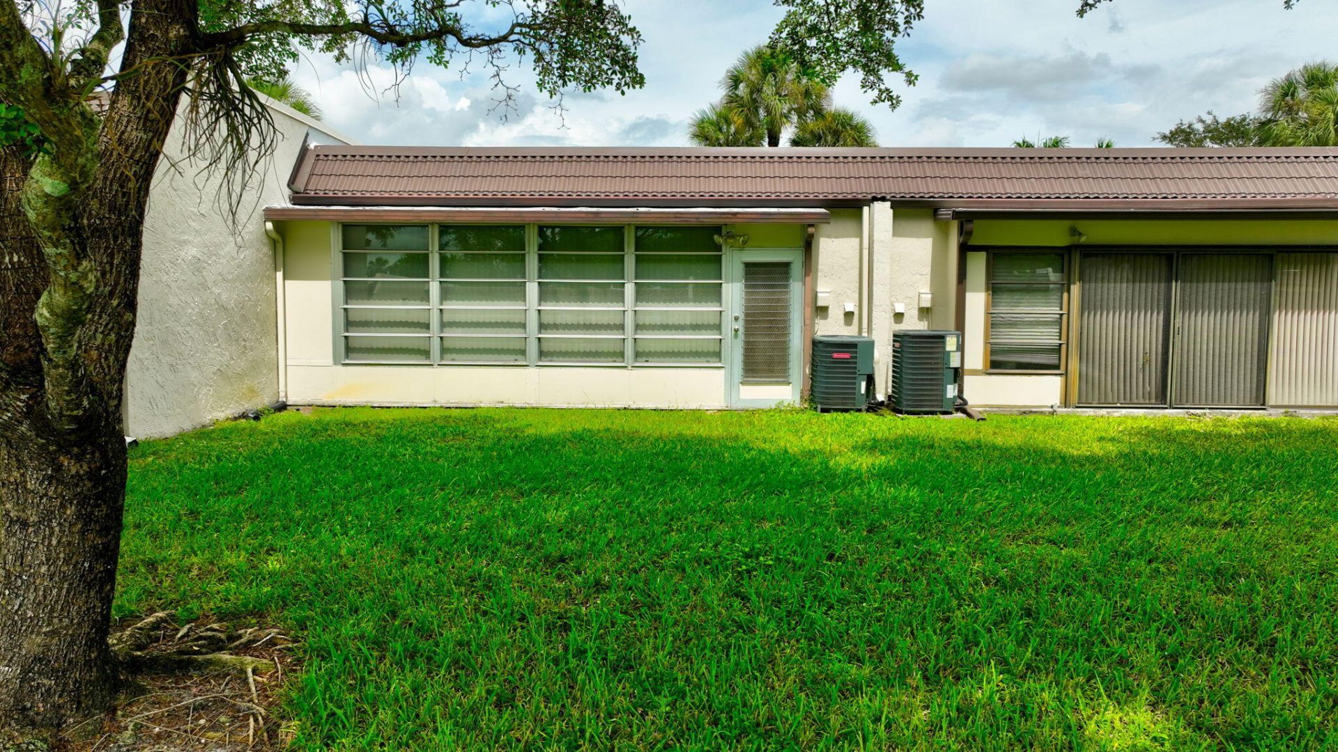 136 Lake Rebecca Drive, West Palm Beach, FL 33411 Photo