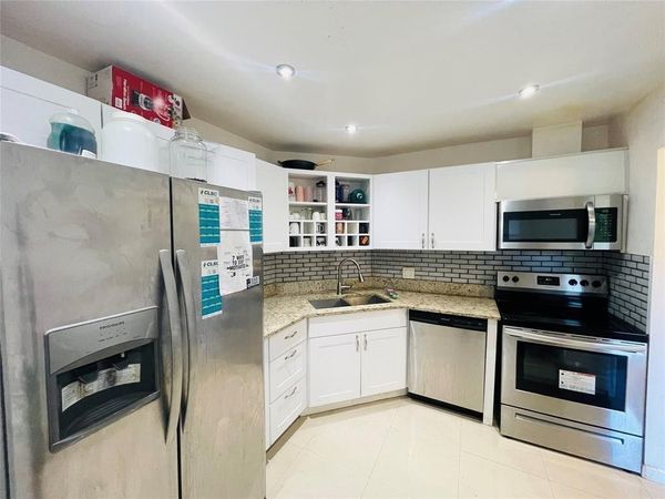 6300 S Falls Circle Drive, Unit 412, Lauderhill, FL 33319