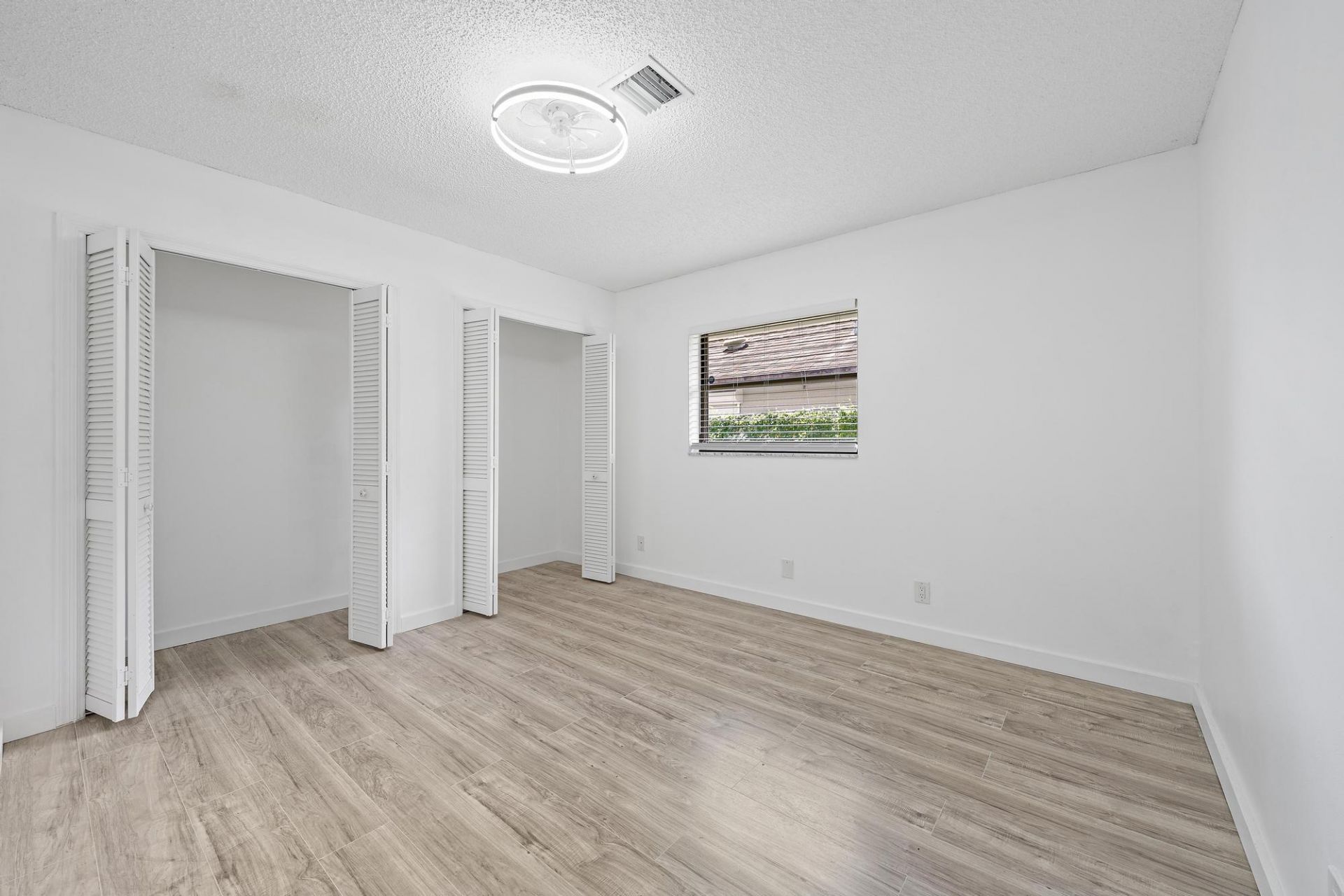 1633 Woods Bend Road, West Palm Beach, FL 33406 Photo