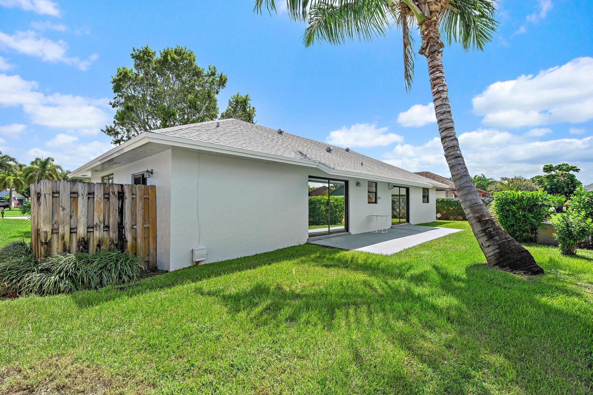 1633 Woods Bend Road, West Palm Beach, FL 33406 Photo