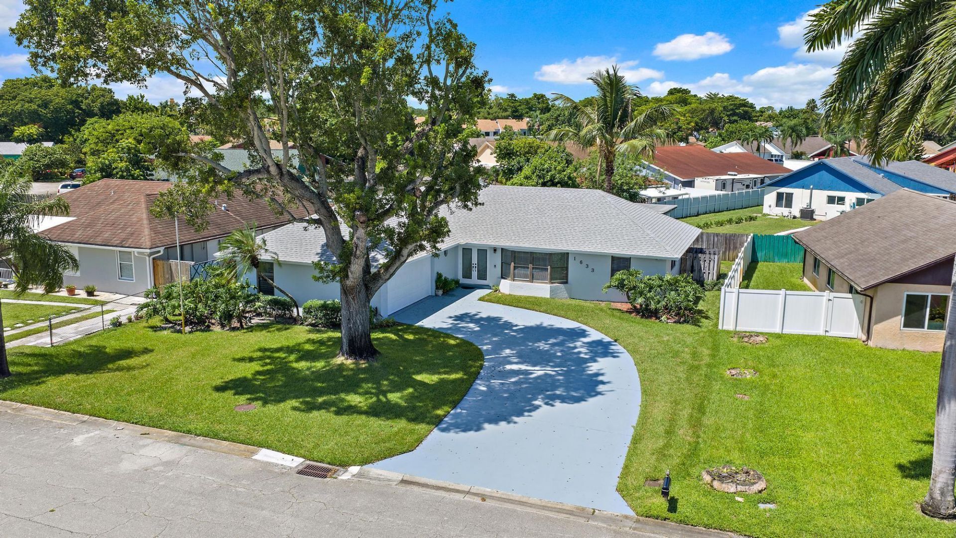 1633 Woods Bend Road, West Palm Beach, FL 33406 Photo
