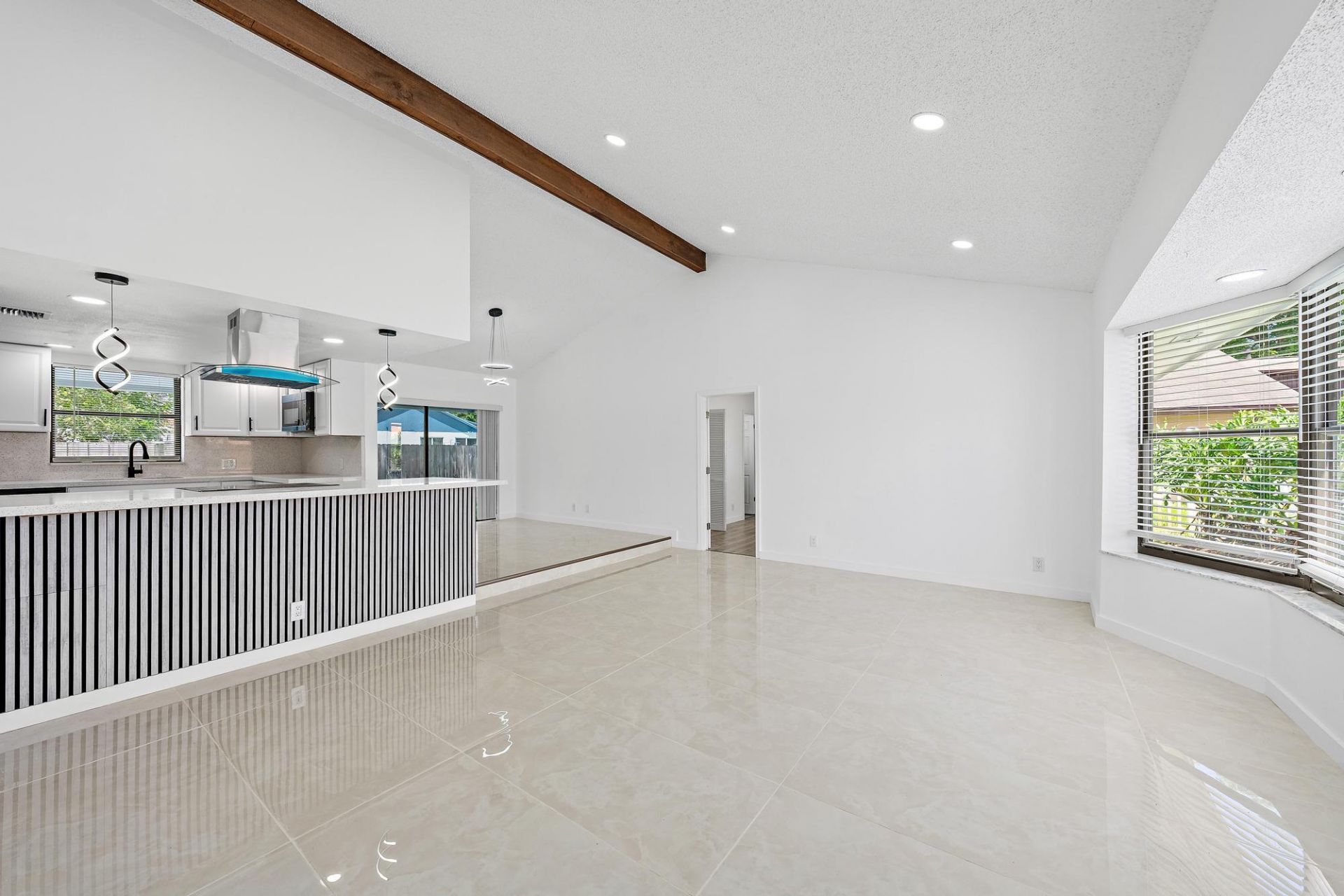 1633 Woods Bend Road, West Palm Beach, FL 33406 Photo