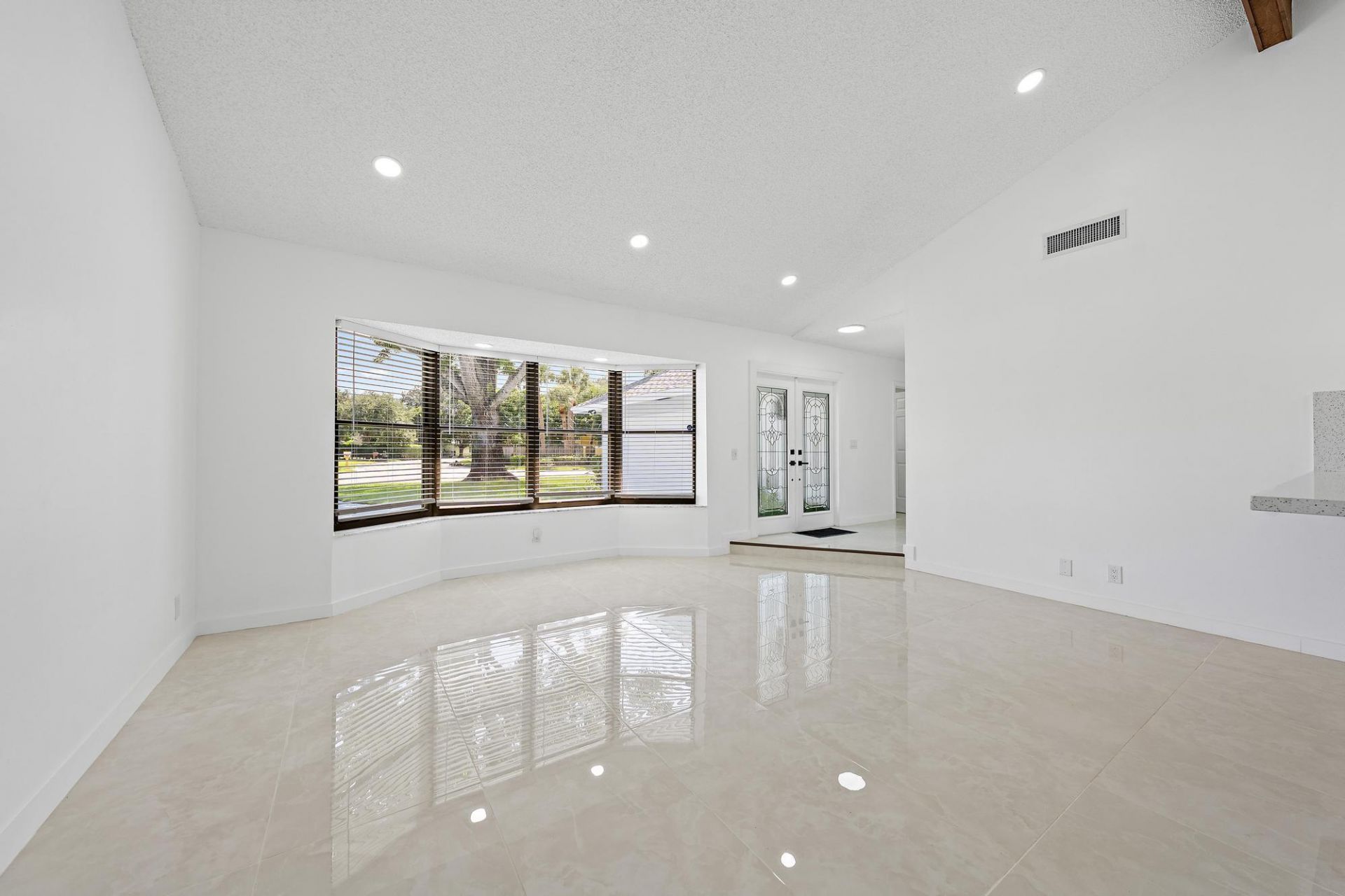 1633 Woods Bend Road, West Palm Beach, FL 33406 Photo