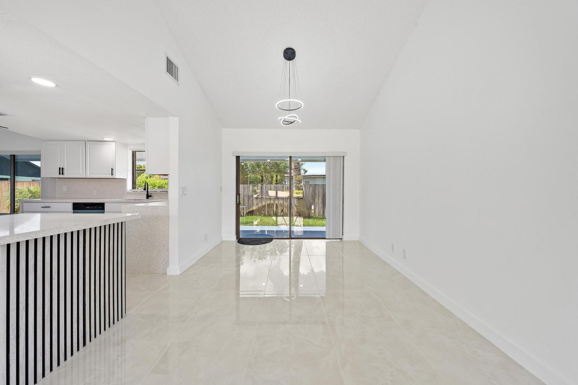 1633 Woods Bend Road, West Palm Beach, FL 33406 Photo