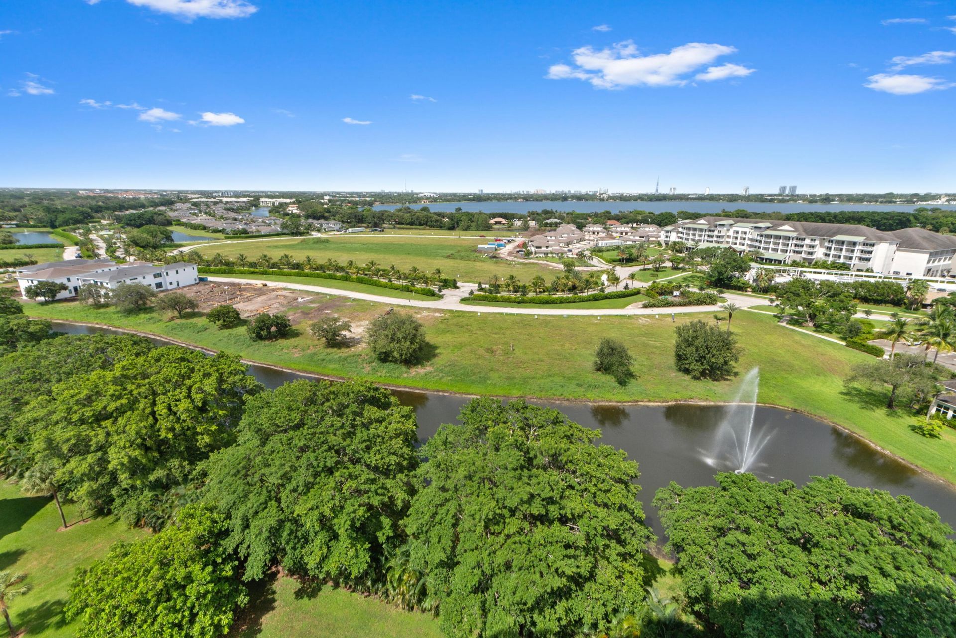 2480 Presidential Way, Unit 1603, West Palm Beach, FL 33401 Photo
