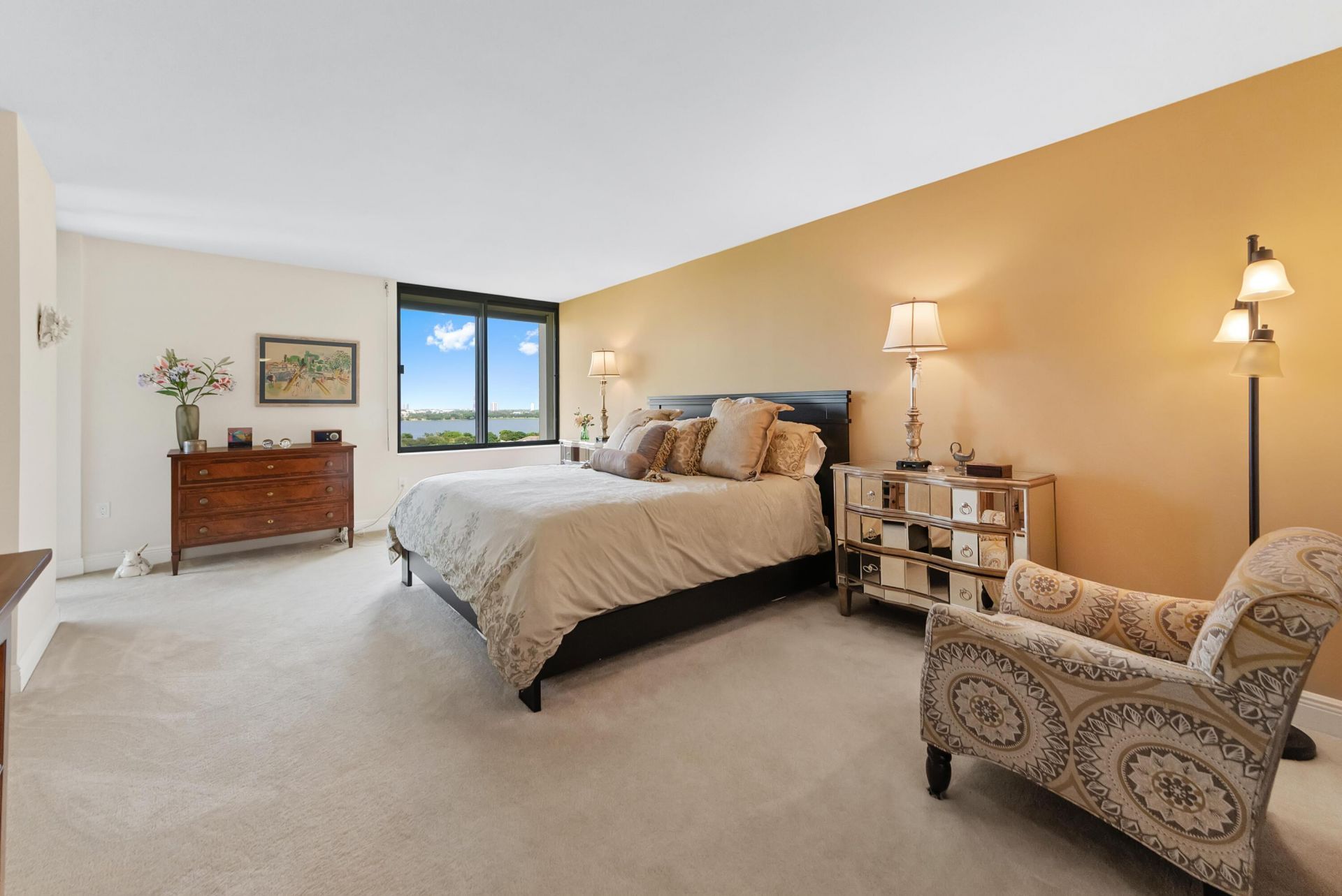 2480 Presidential Way, Unit 1603, West Palm Beach, FL 33401 Photo