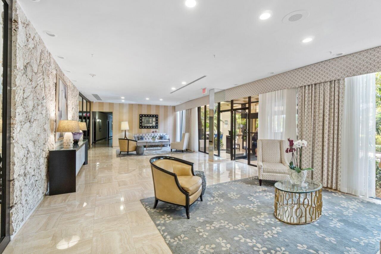 2480 Presidential Way, Unit 1603, West Palm Beach, FL 33401 Photo