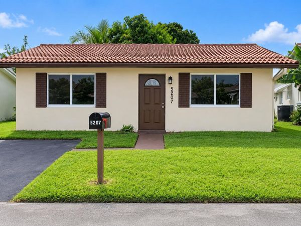 5207 NW 28TH Avenue, Tamarac, FL 33309