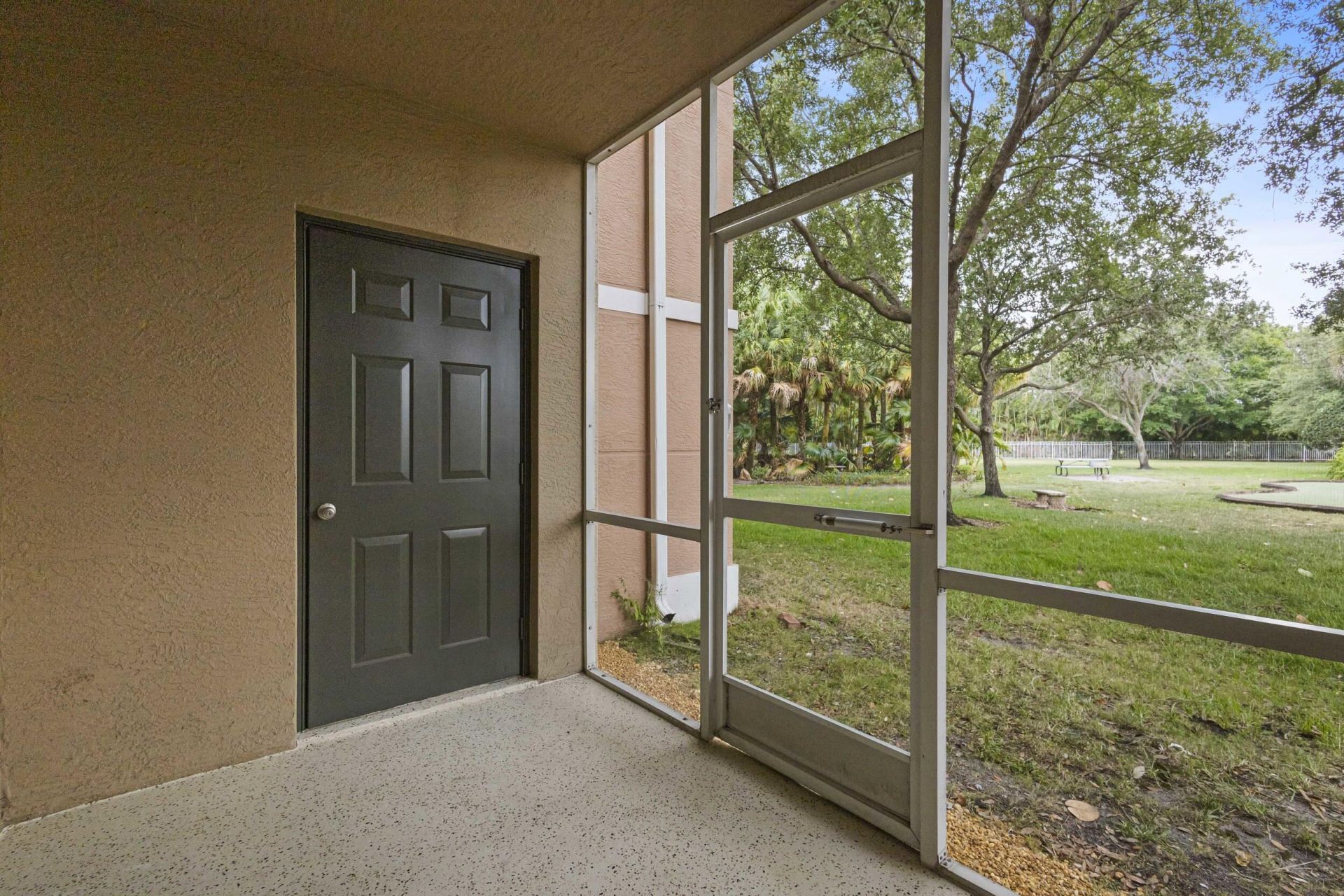 6450 Emerald Dunes Drive, Unit 103, West Palm Beach, FL 33411 Photo