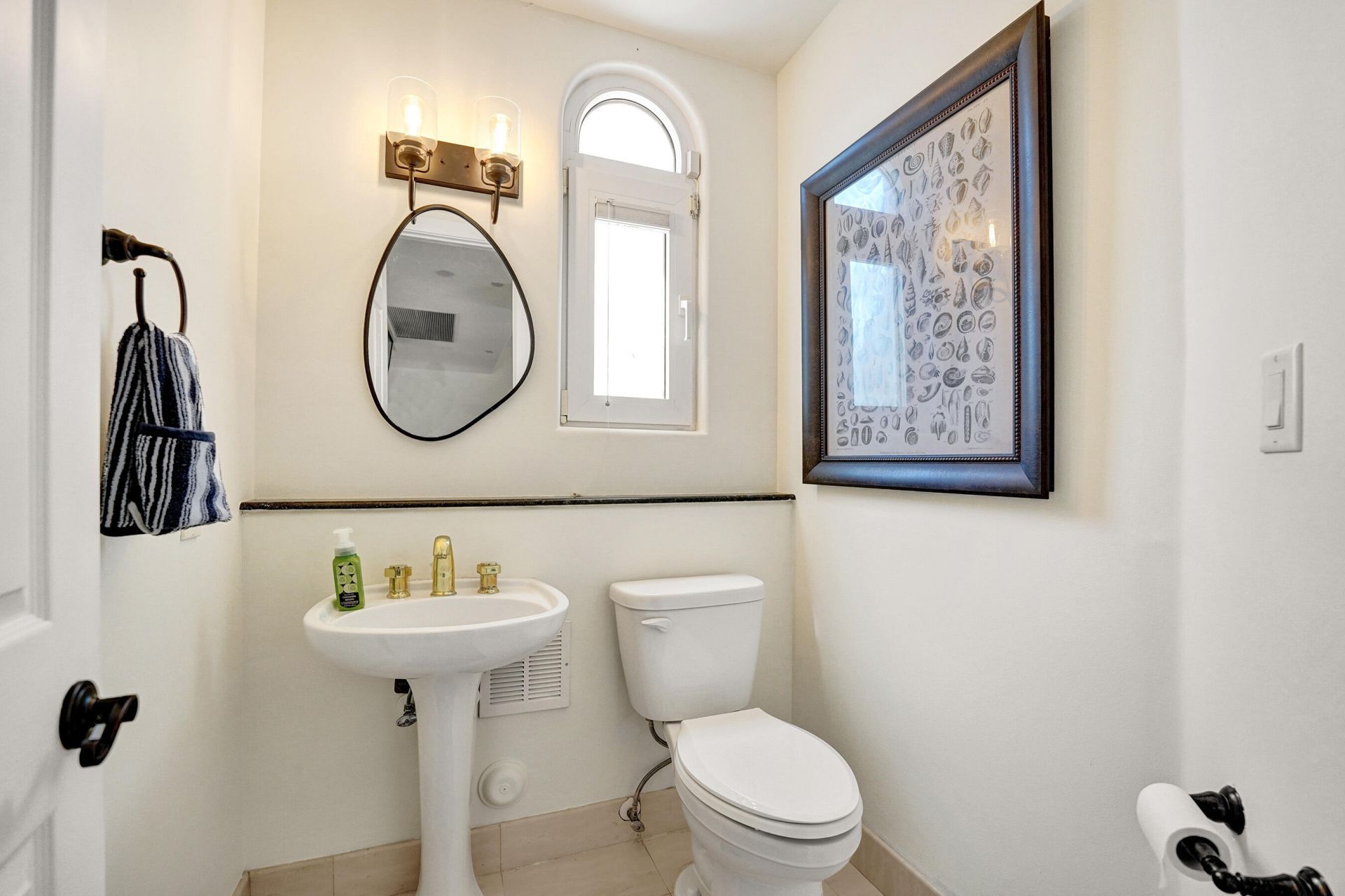 1780 Bay Drive, Pompano Beach, FL 33062 Photo