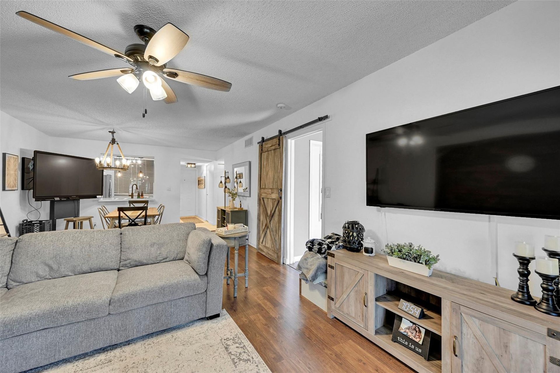 8592 W Sunrise Boulevard, Unit 206, Plantation, FL 33322 Photo