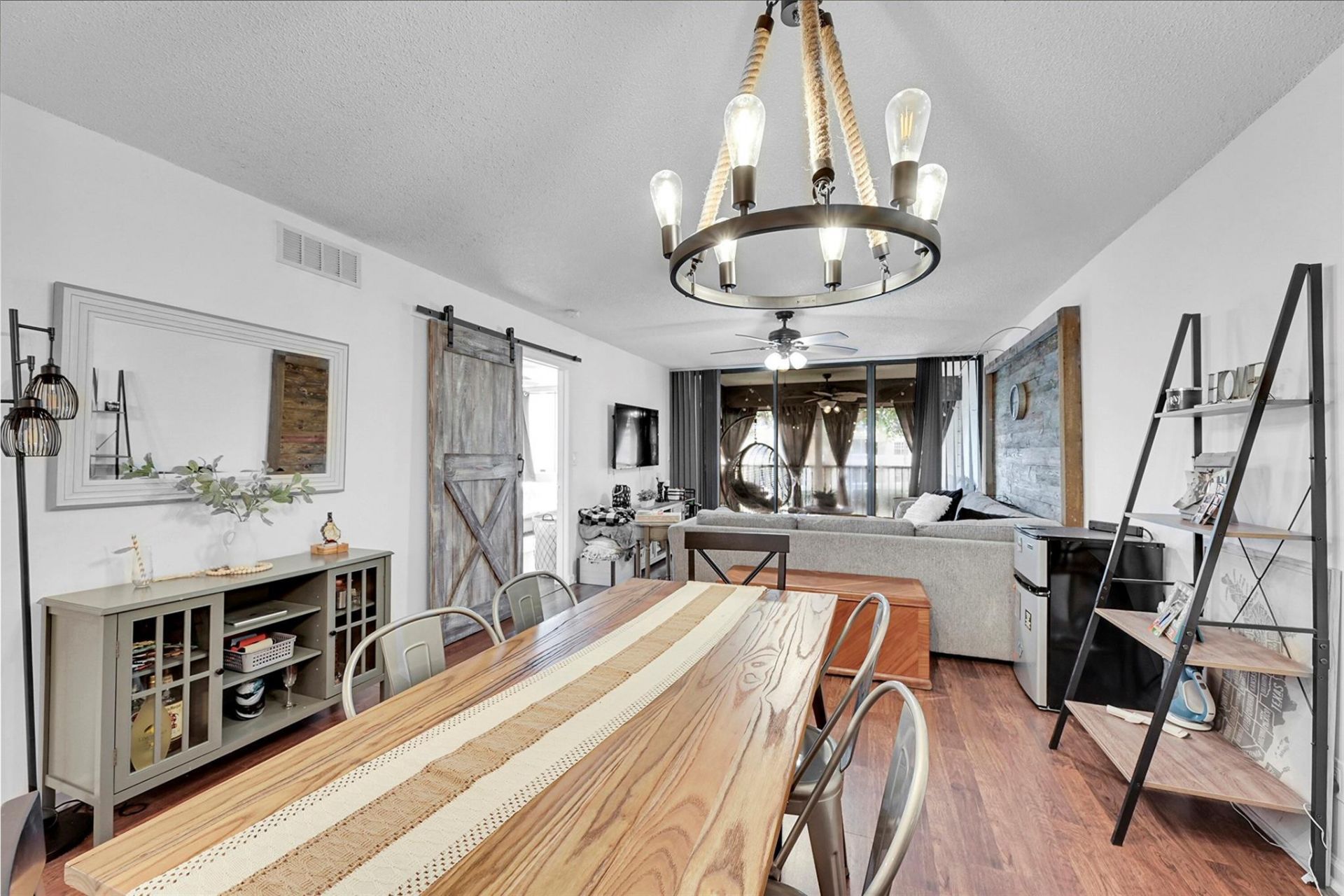 8592 W Sunrise Boulevard, Unit 206, Plantation, FL 33322 Photo