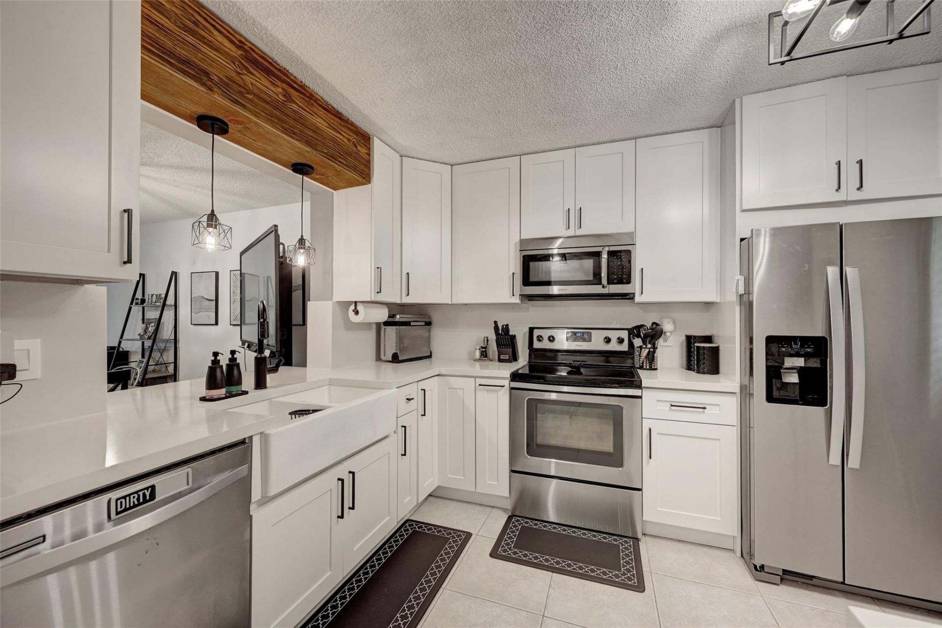8592 W Sunrise Boulevard, Unit 206, Plantation, FL 33322 Photo