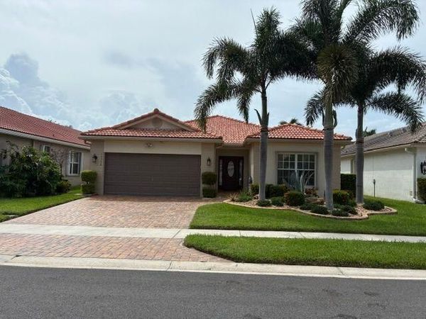 10398 Utopia Circle E, Boynton Beach, FL 33437