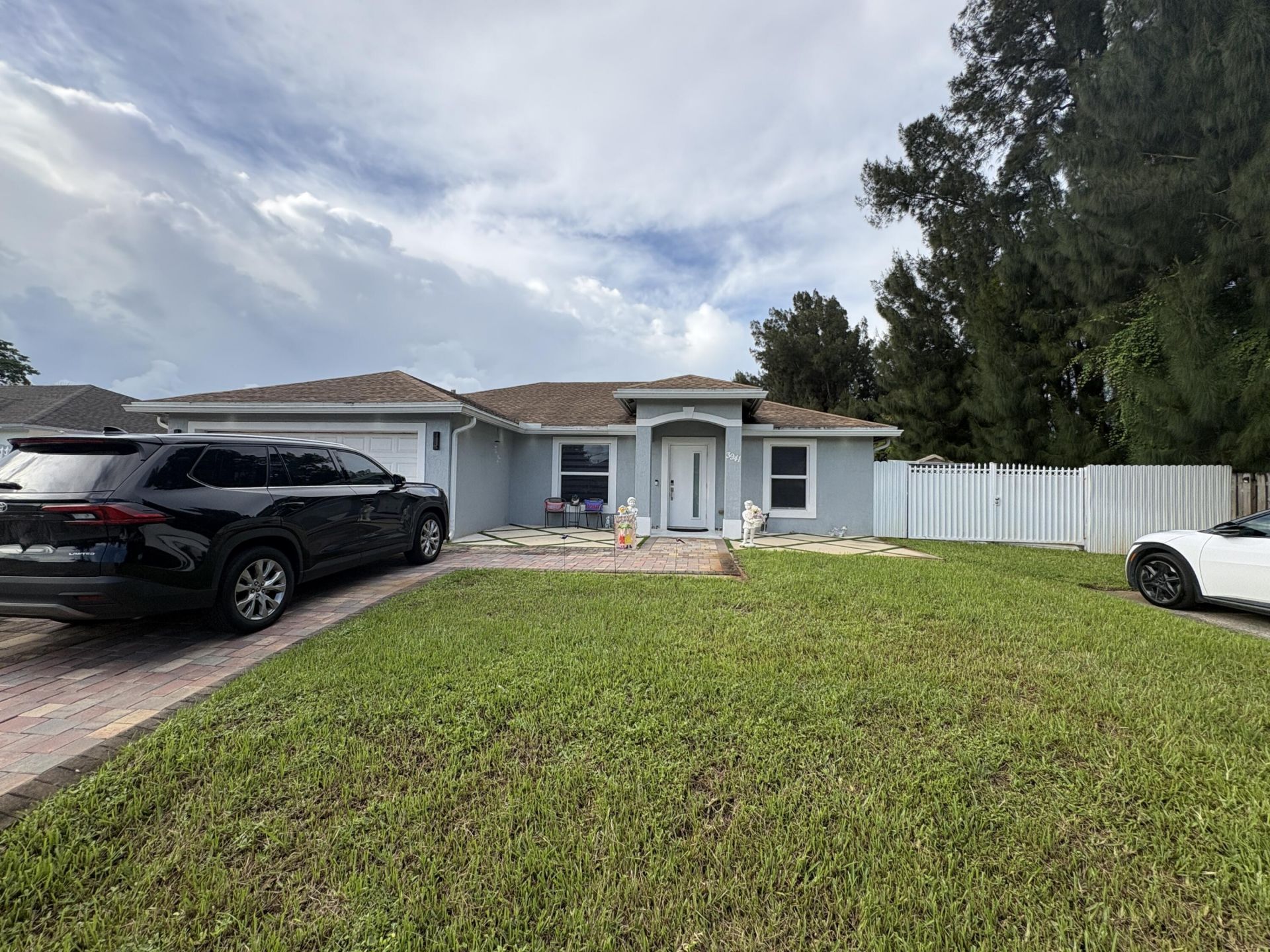 3941 Tropical Way, Palm Springs, FL 33461 Photo