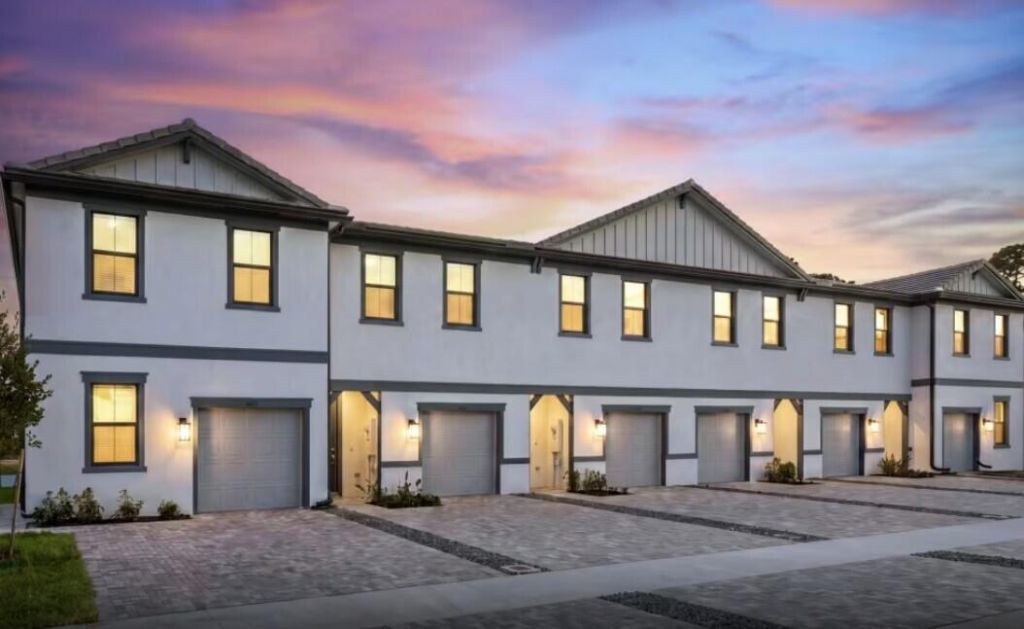 6734 Kavagi Drive, Unit Latitude 2, Lantana, FL 33462 Main Photo