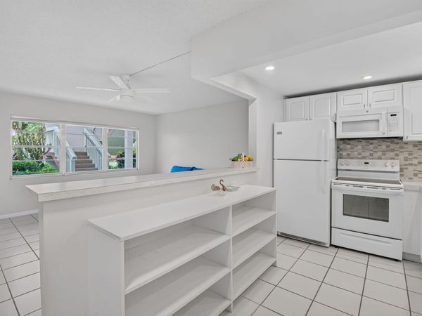 591 Fanshaw O, Boca Raton, FL 33434