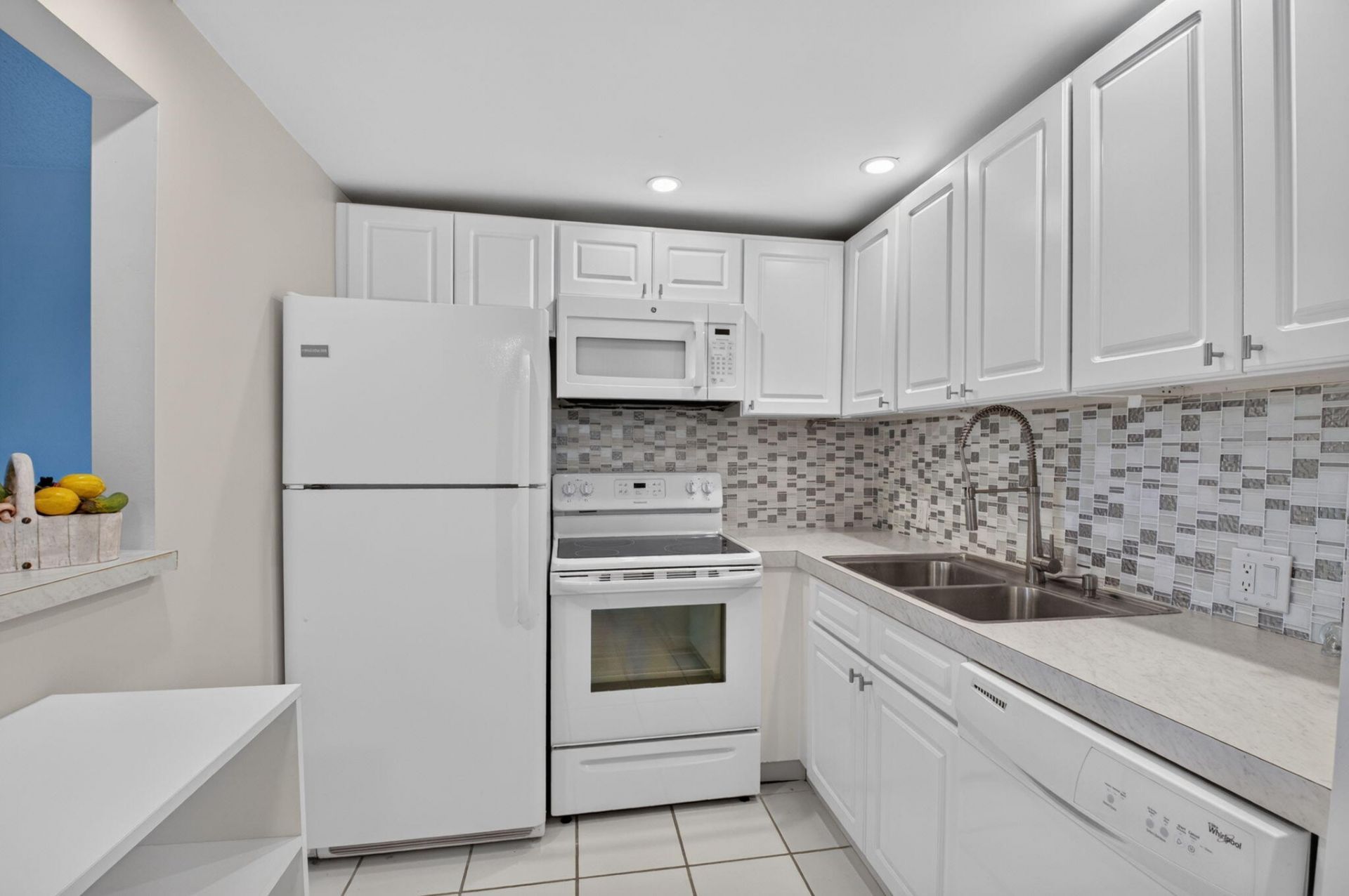 591 Fanshaw O, Boca Raton, FL 33434 Photo