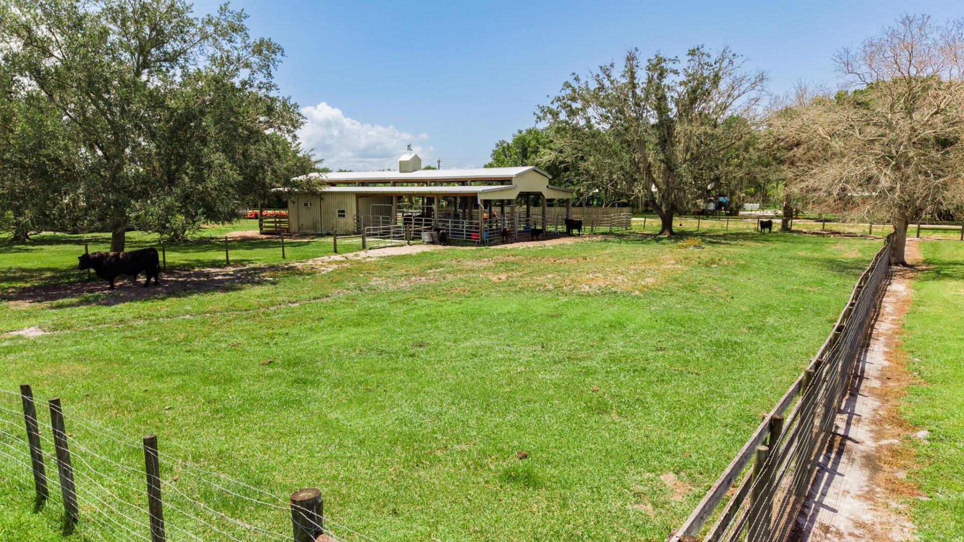 8661 E Center Street, Okeechobee, FL 34974 Photo