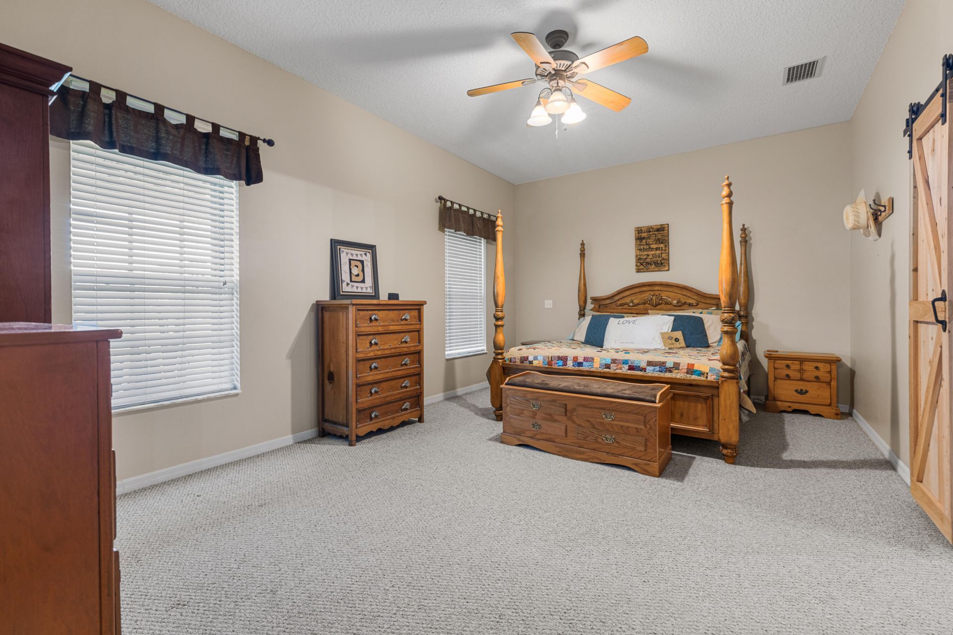 8661 E Center Street, Okeechobee, FL 34974 Photo