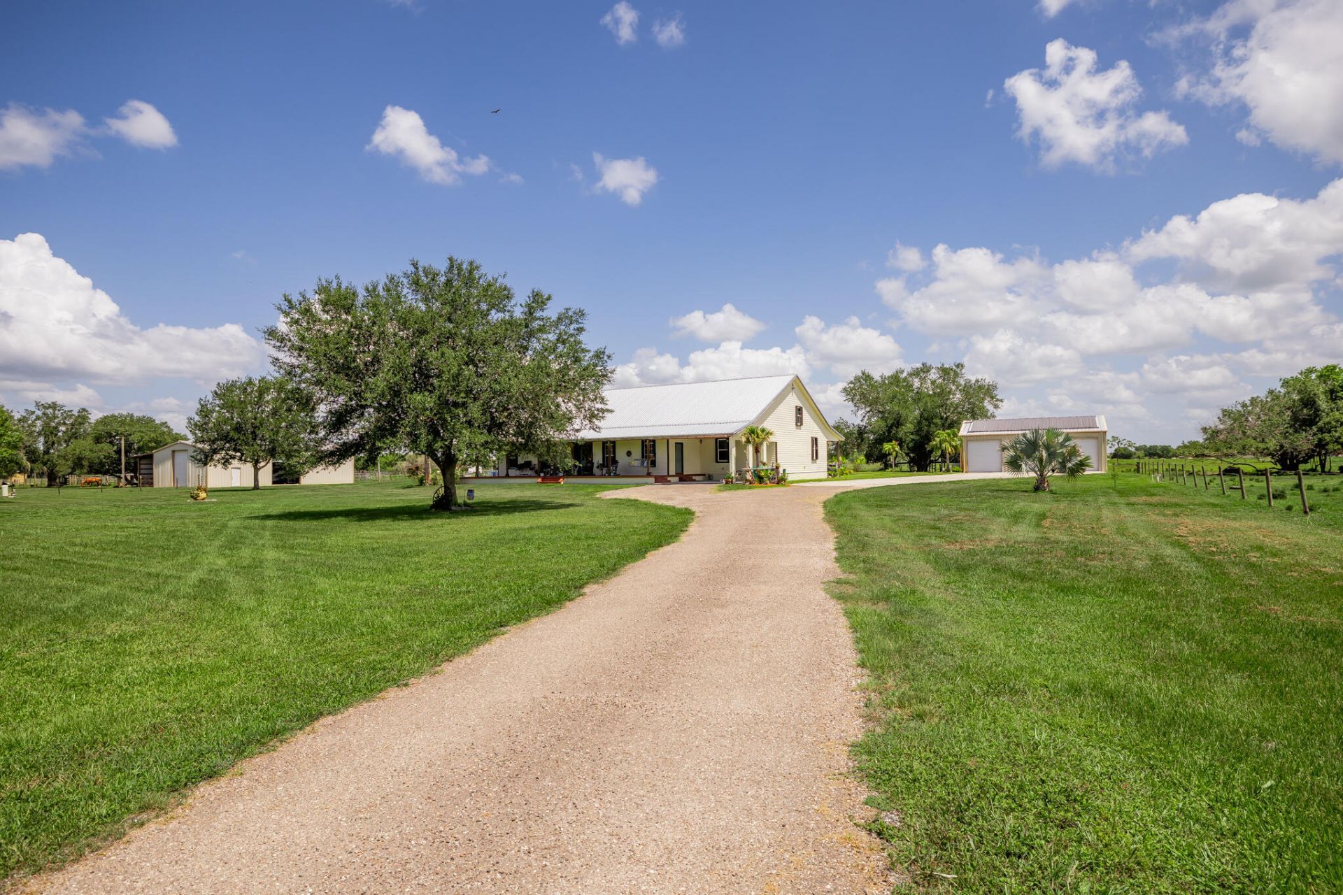8661 E Center Street, Okeechobee, FL 34974 Photo