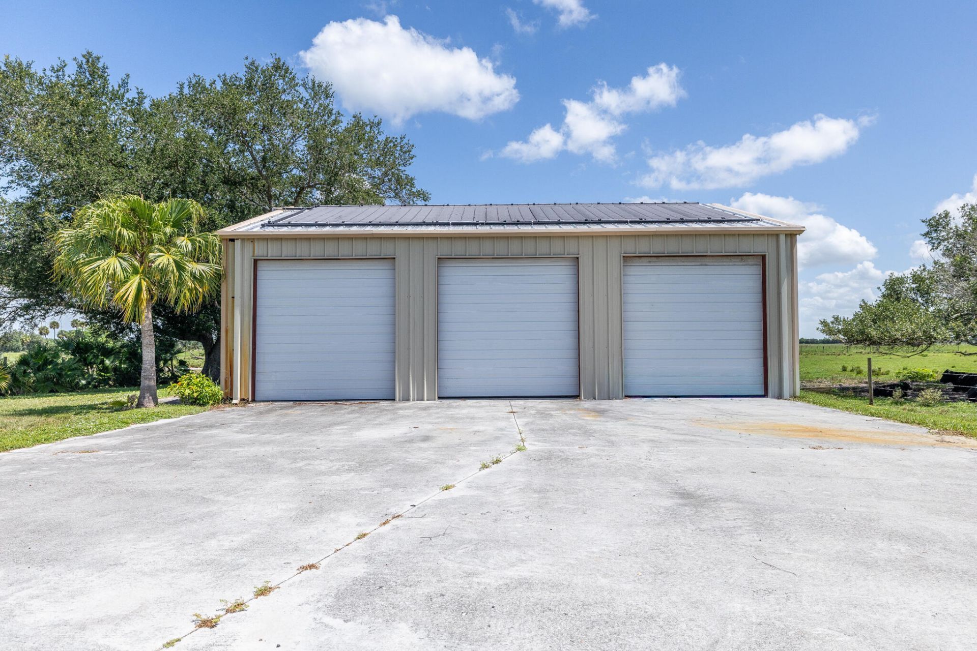 8661 E Center Street, Okeechobee, FL 34974 Photo