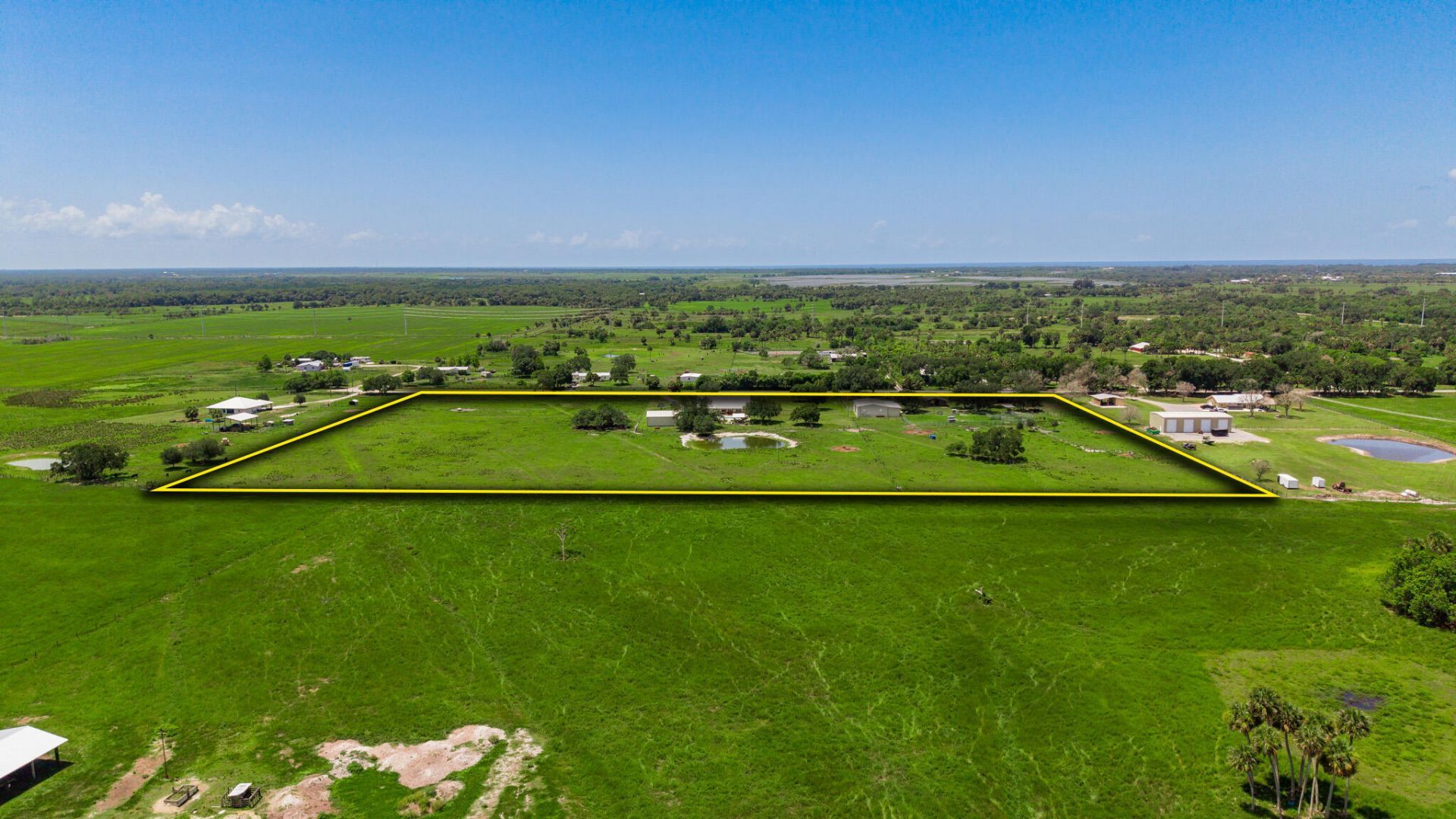 8661 E Center Street, Okeechobee, FL 34974 Photo