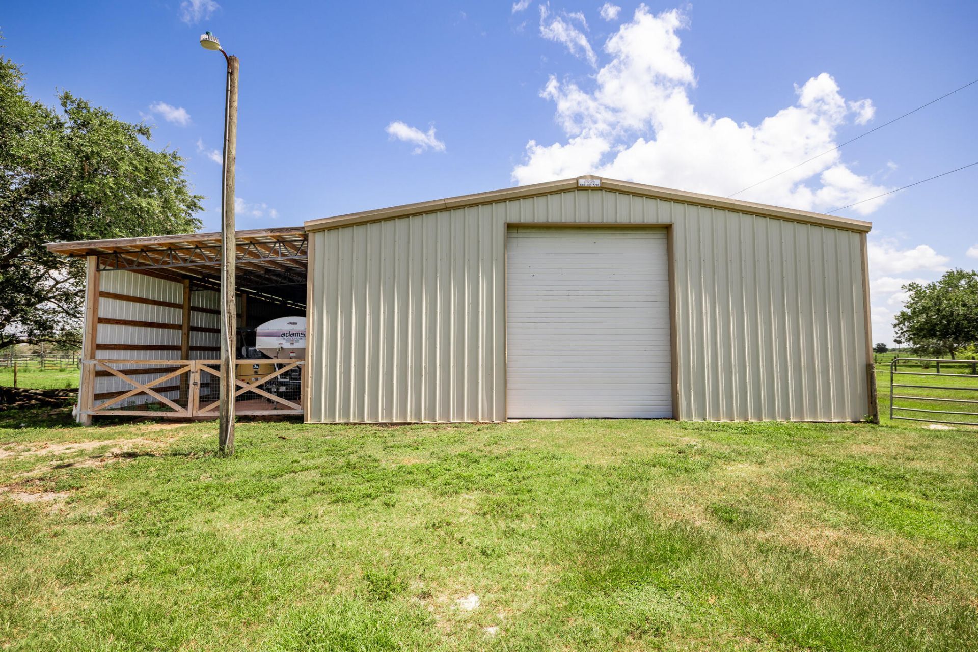 8661 E Center Street, Okeechobee, FL 34974 Photo