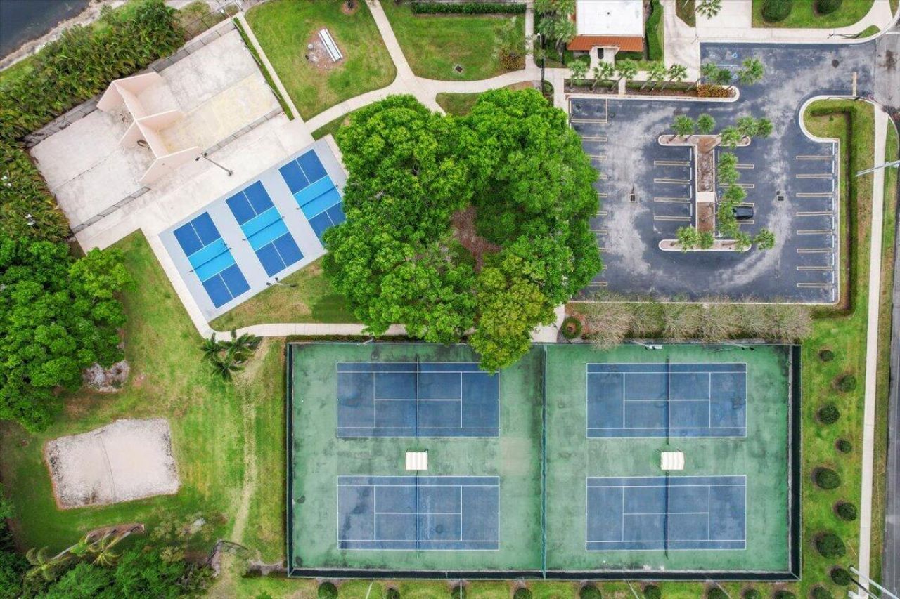 730 7th Way, Unit 730, West Palm Beach, FL 33407 Photo