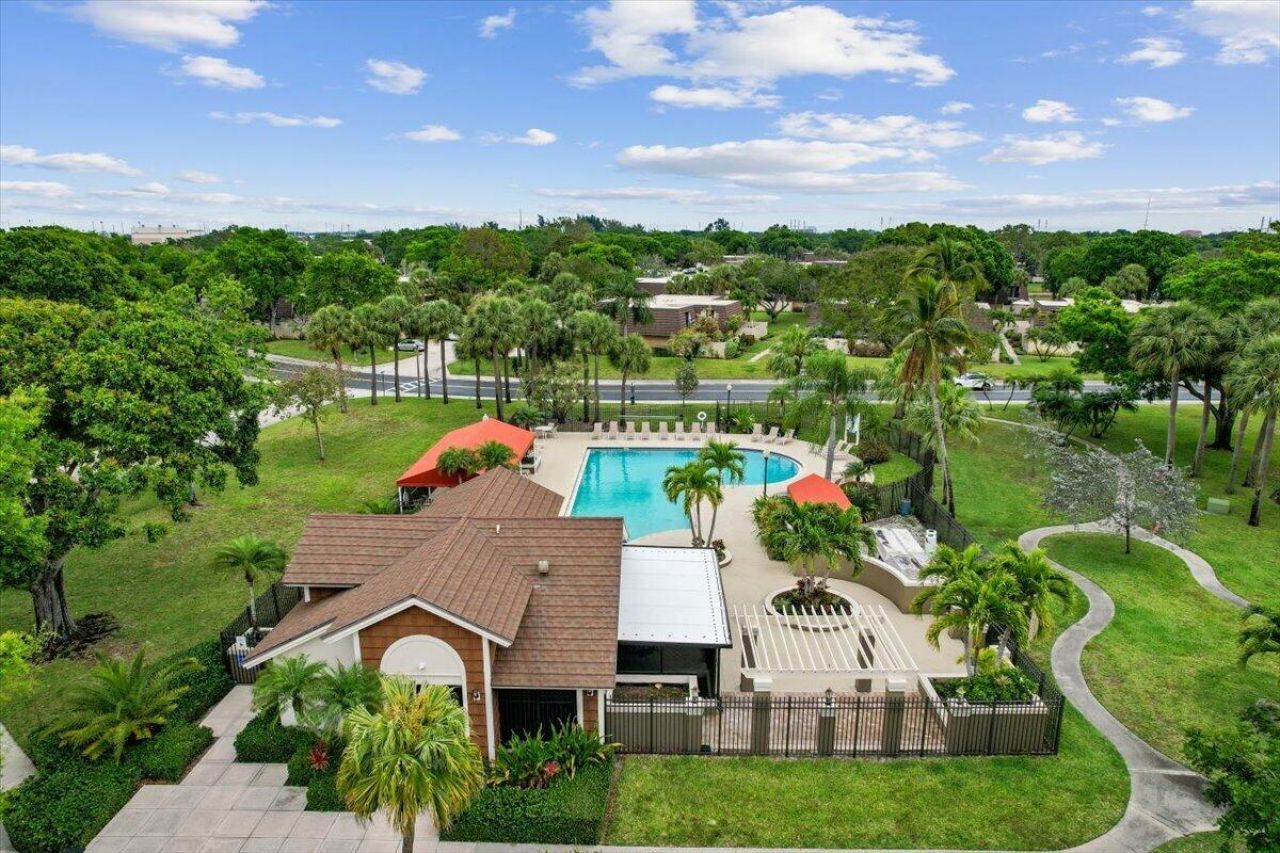 730 7th Way, Unit 730, West Palm Beach, FL 33407 Photo