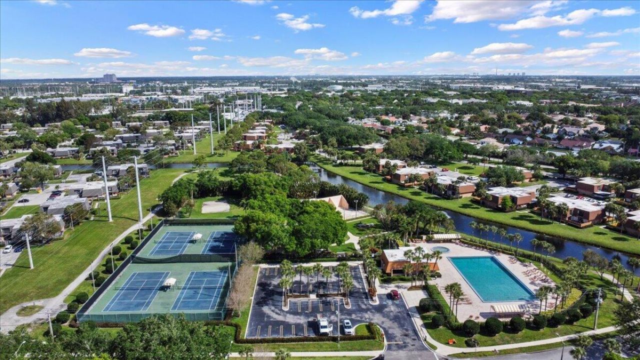730 7th Way, Unit 730, West Palm Beach, FL 33407 Photo
