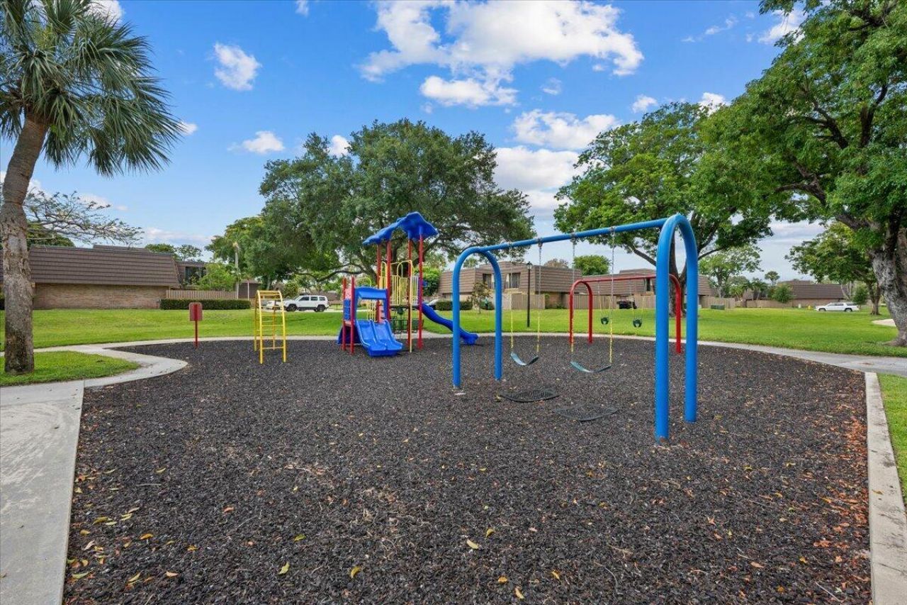 730 7th Way, Unit 730, West Palm Beach, FL 33407 Photo