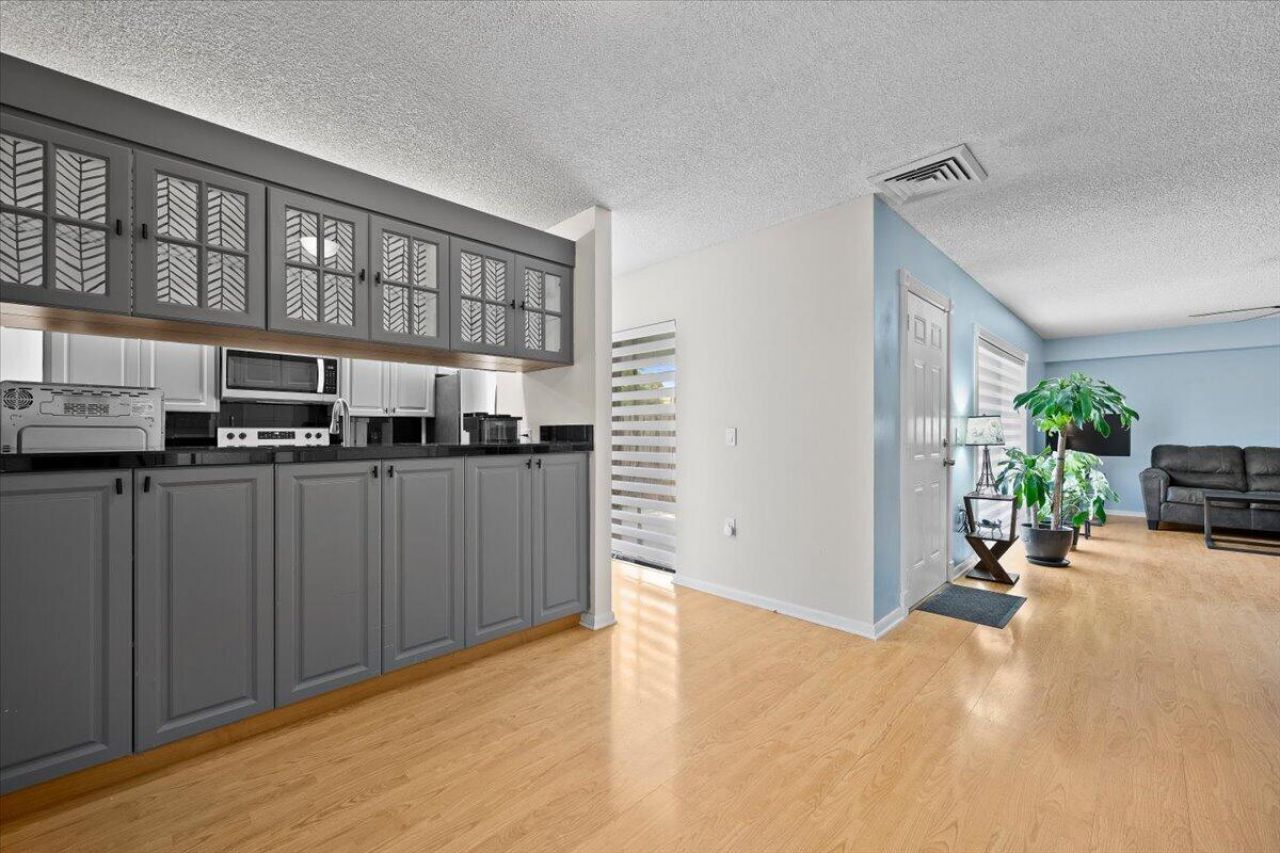 730 7th Way, Unit 730, West Palm Beach, FL 33407 Photo