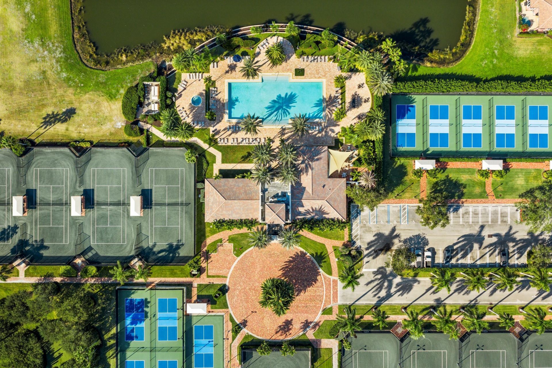 104 SE Rio Casarano, Port Saint Lucie, FL 34984 Photo
