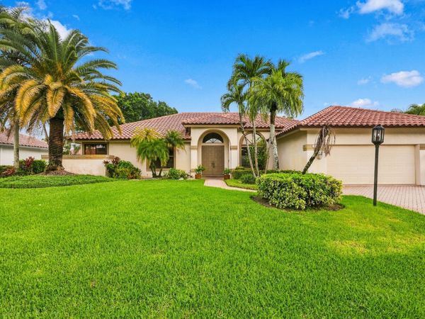 10695 STONEBRIDGE Boulevard, Boca Raton, FL 33498