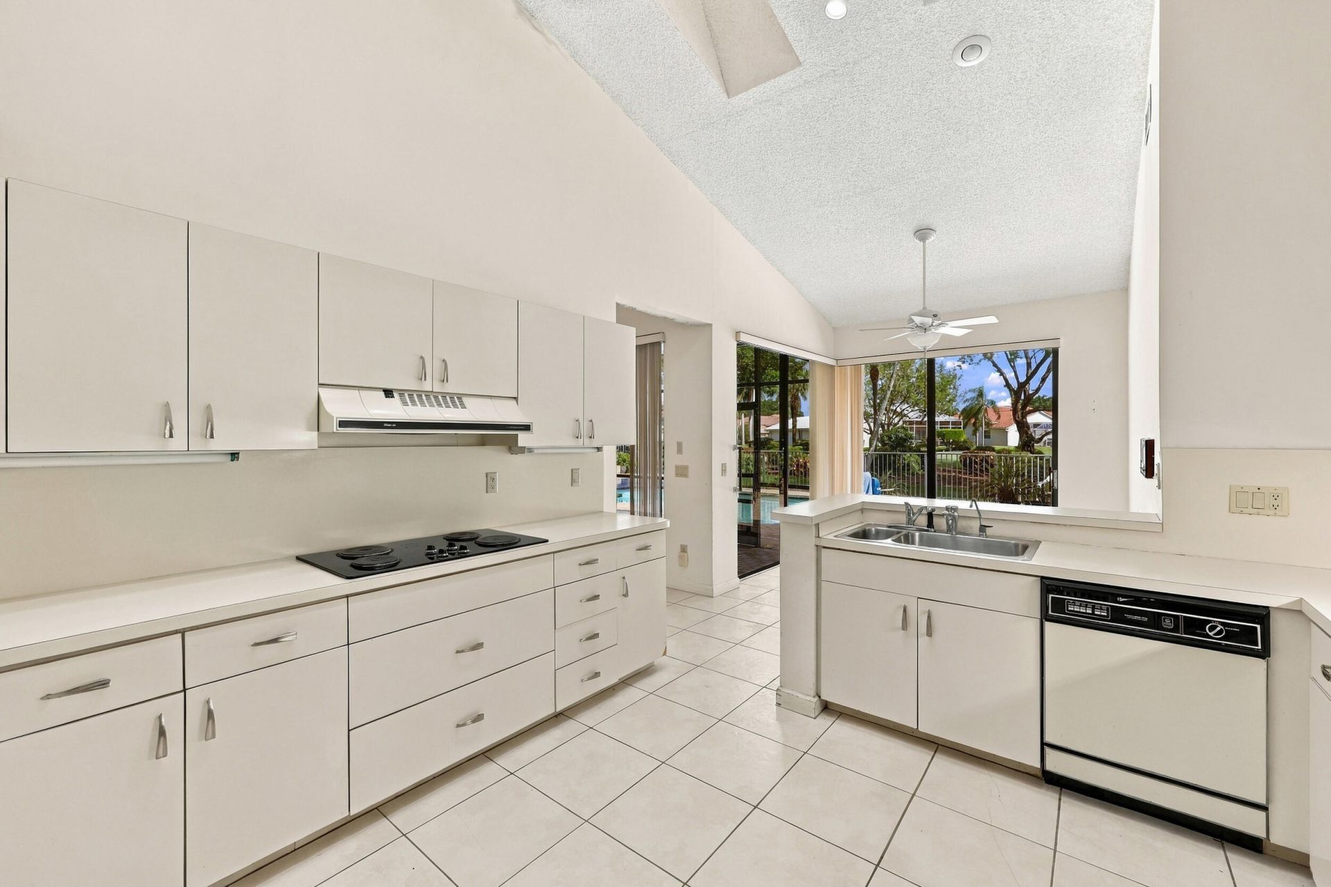 10695 Stonebridge Boulevard, Boca Raton, FL 33498 Photo