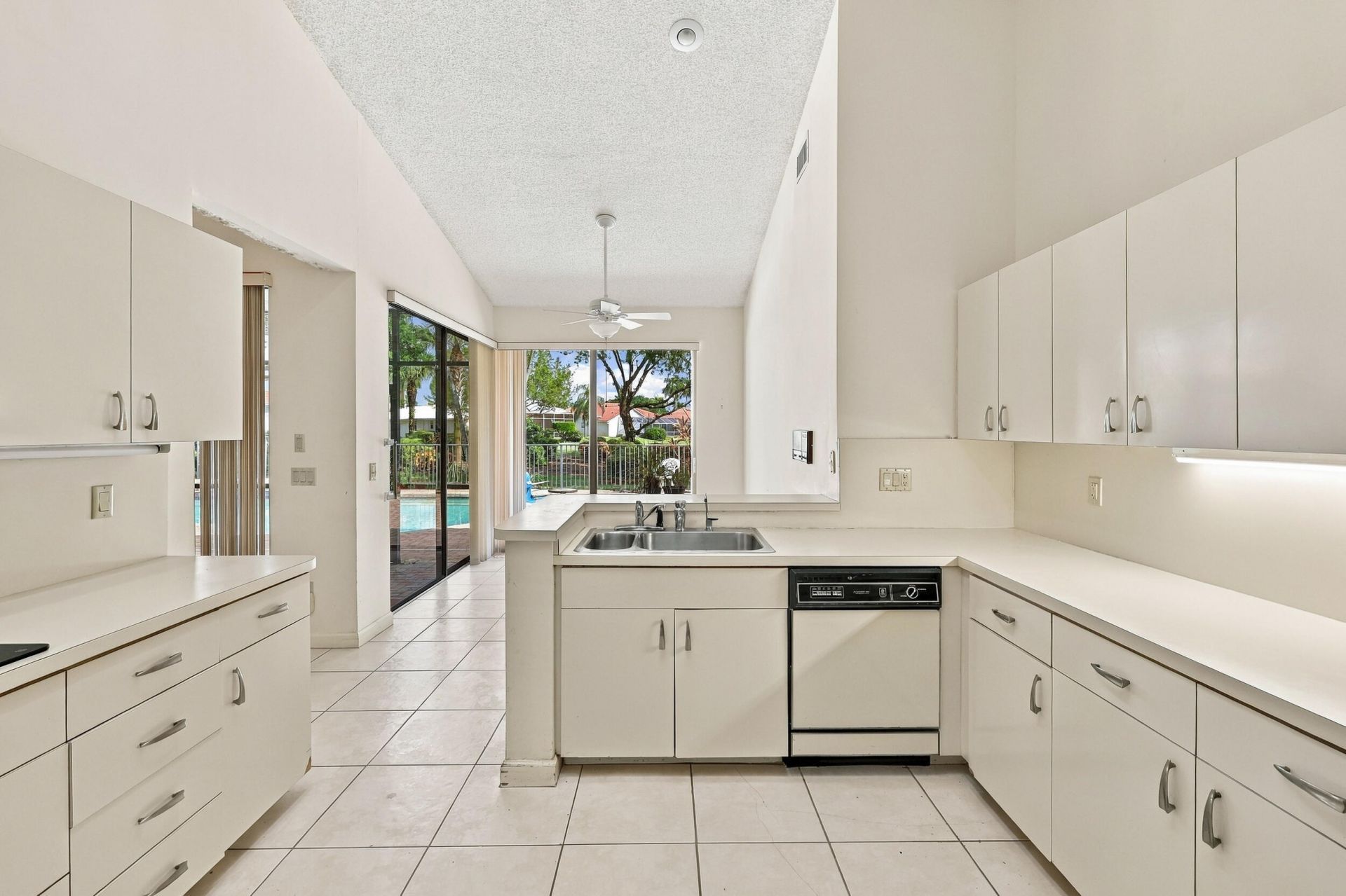 10695 Stonebridge Boulevard, Boca Raton, FL 33498 Photo
