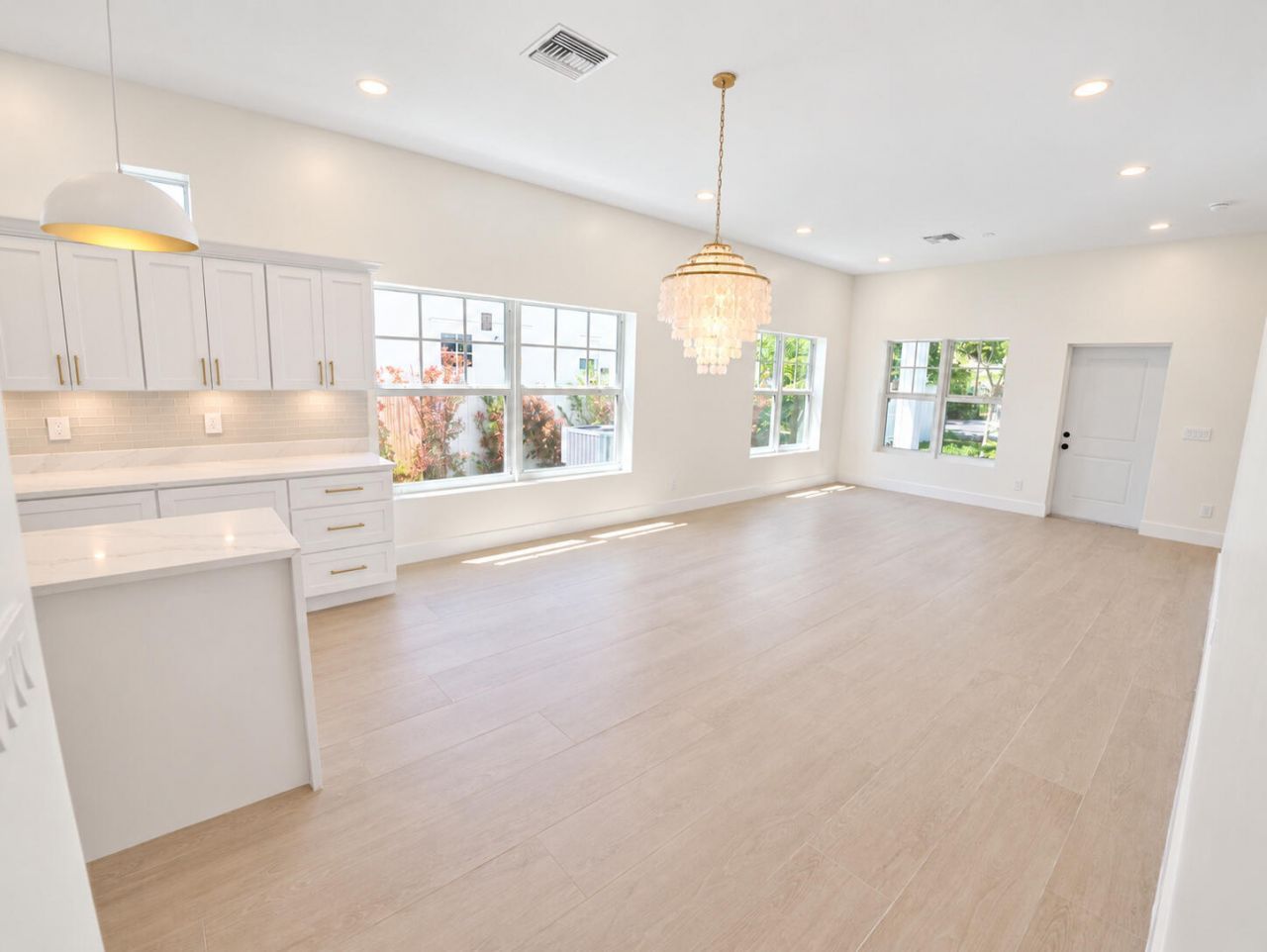 520 38th Street, West Palm Beach, FL 33407 Photo