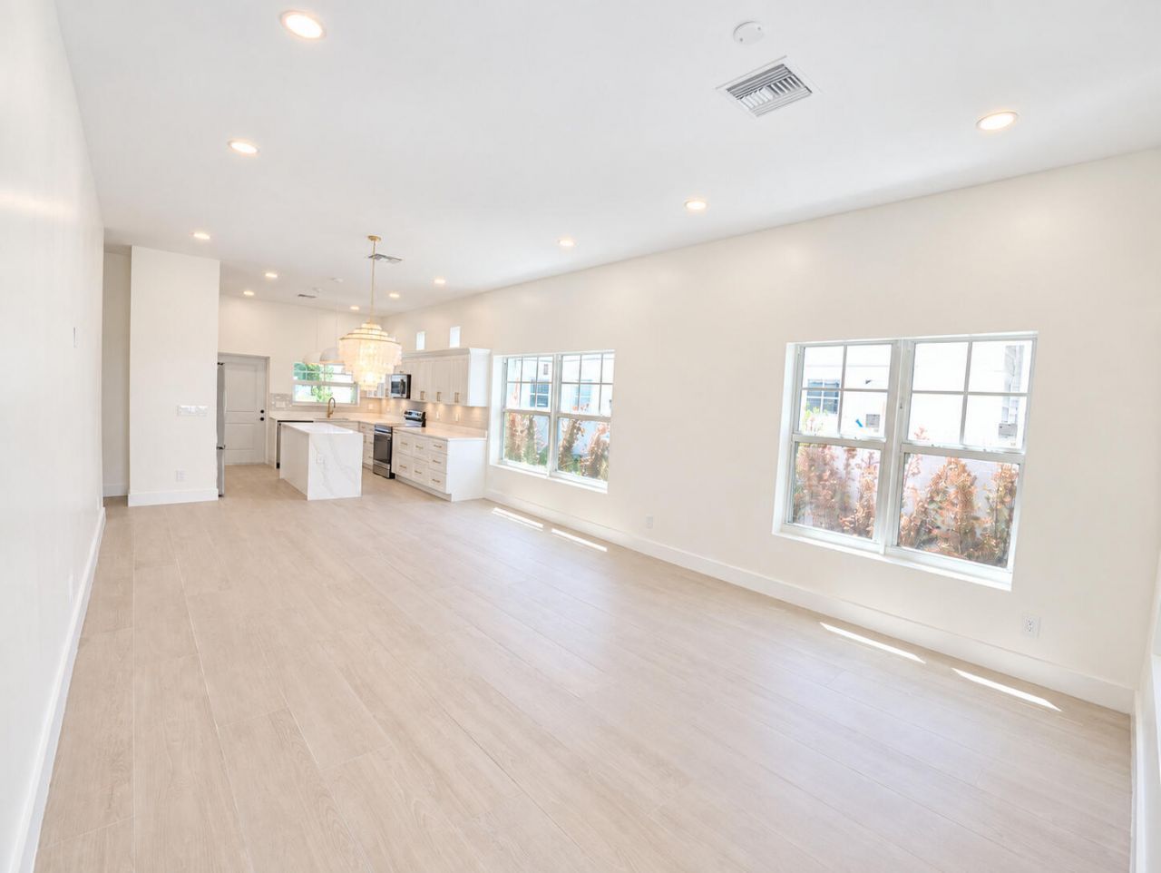 520 38th Street, West Palm Beach, FL 33407 Photo
