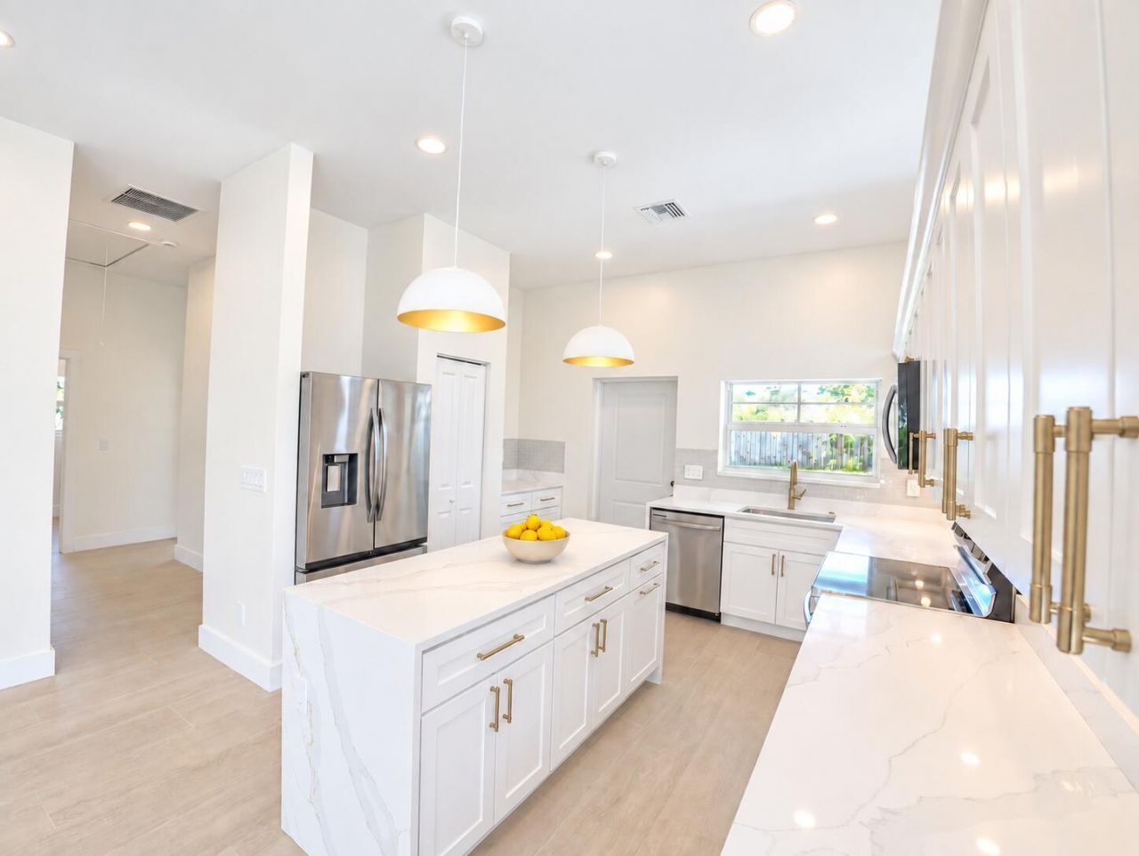 520 38th Street, West Palm Beach, FL 33407 Photo